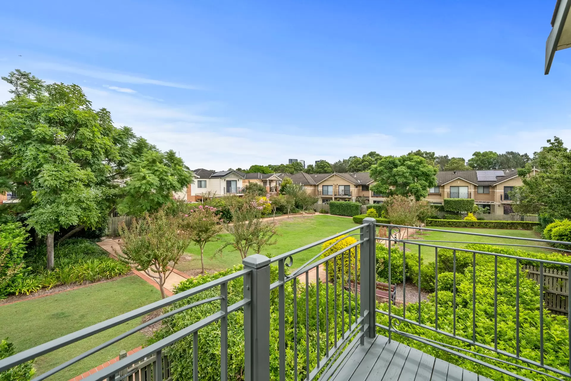 57 Charlton Drive, Liberty Grove Sold by Richard Matthews Real Estate - image 9