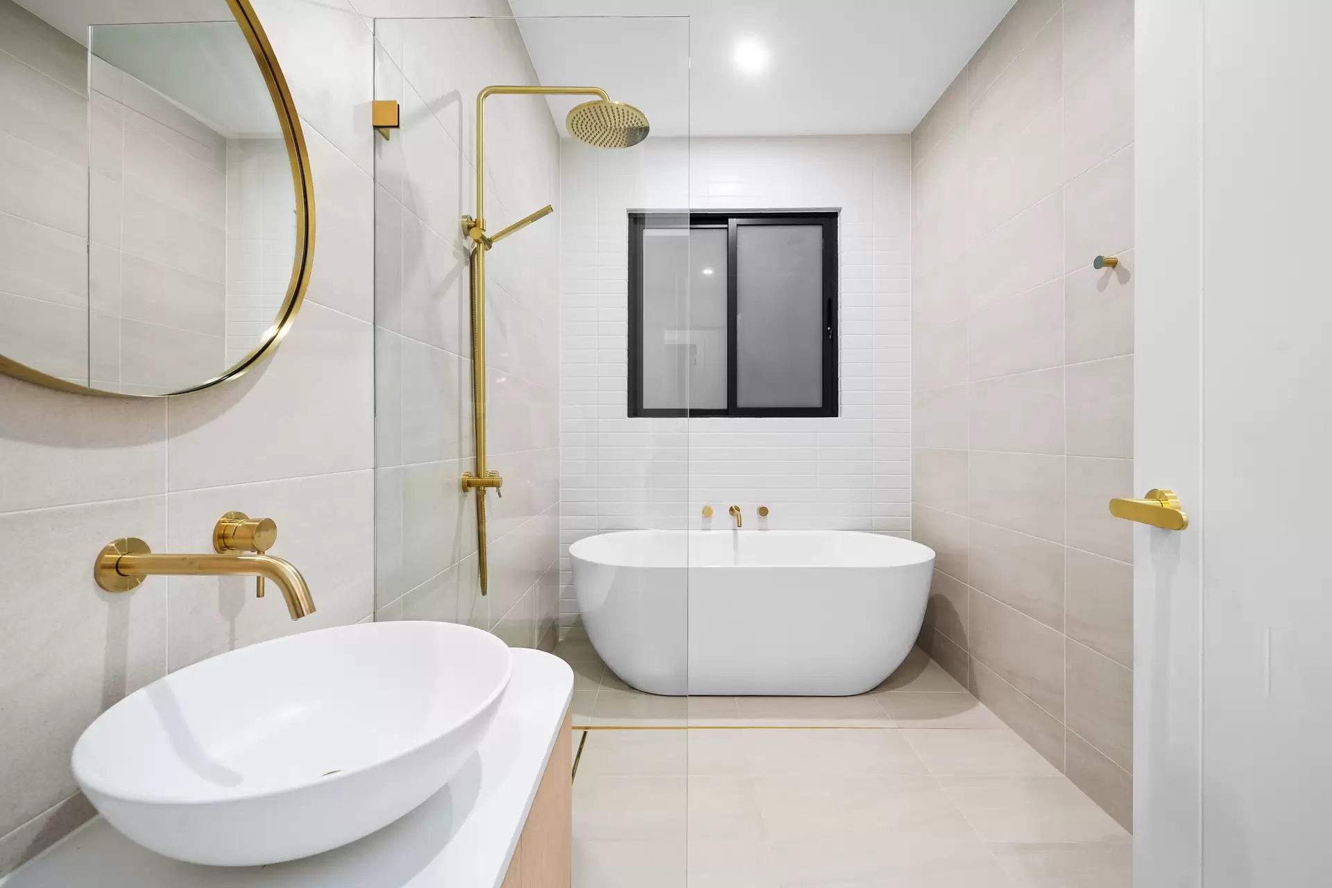 10a Yvonne Crescent, Georges Hall Sold by Richard Matthews Real Estate - image 7