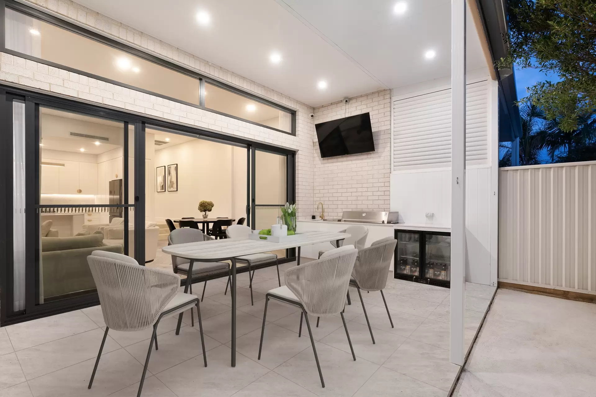 10a Yvonne Crescent, Georges Hall Sold by Richard Matthews Real Estate - image 8