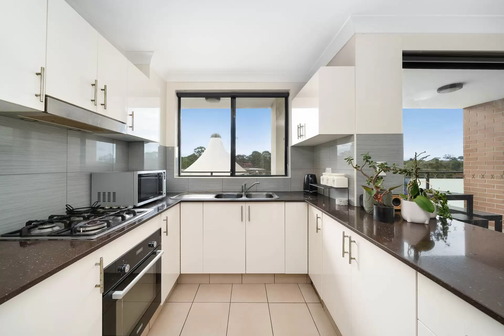 505/465 Chapel Road, Bankstown Sold by Richard Matthews Real Estate - image 3