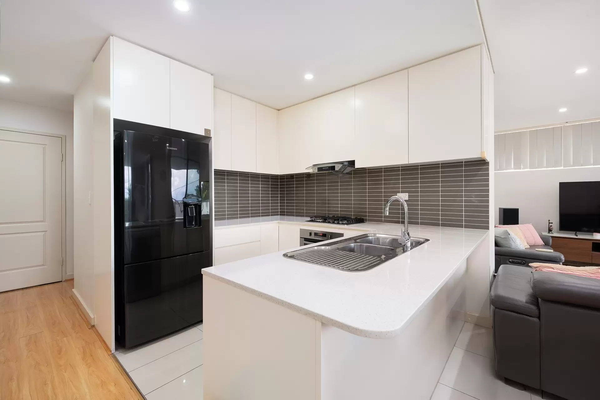 6/3A Byer Street, Enfield Sold by Richard Matthews Real Estate - image 2