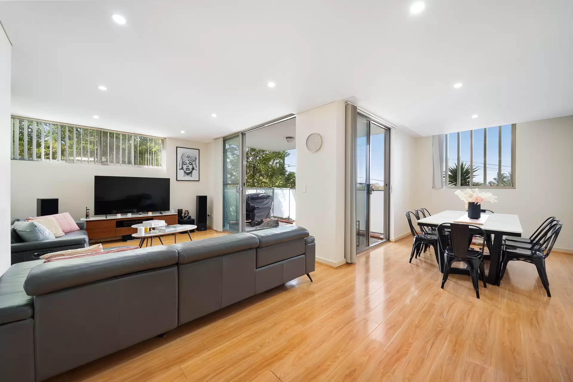 6/3A Byer Street, Enfield Sold by Richard Matthews Real Estate - image 1