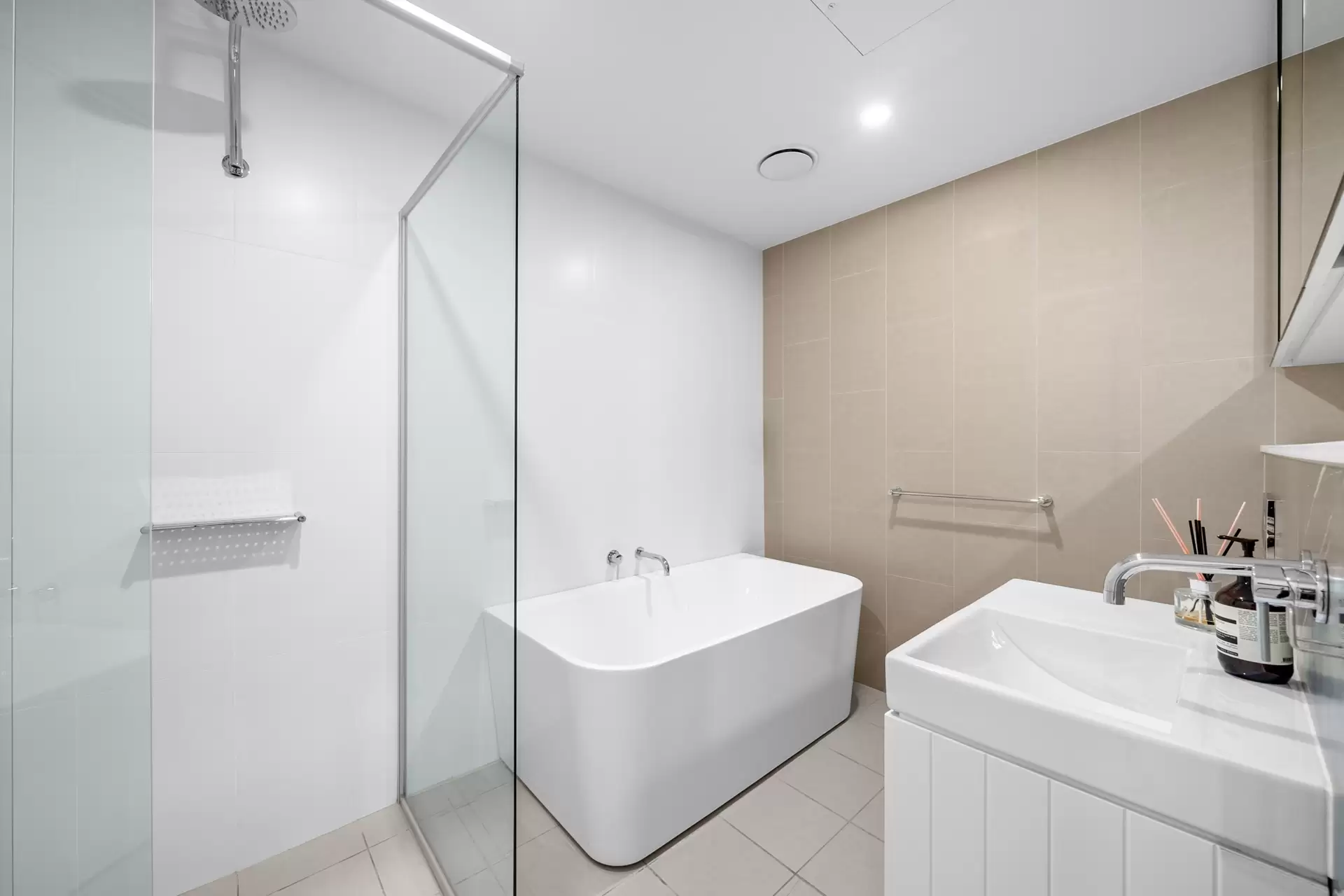 165/1 Gerbera Place, Kellyville Sold by Richard Matthews Real Estate - image 8
