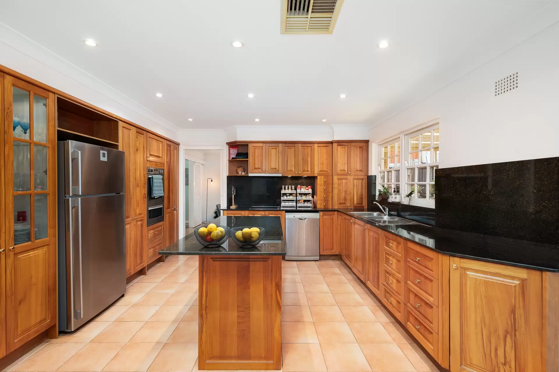 12 Brunette Drive, Castle Hill Sold by Richard Matthews Real Estate - image 5