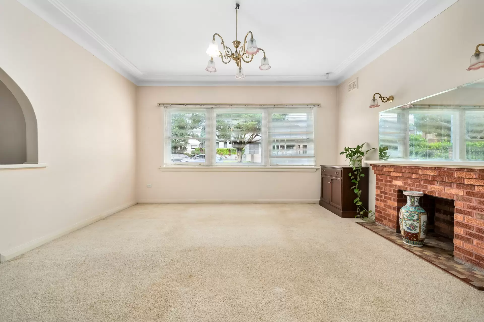 35 Wilson Street, Strathfield Sold by Richard Matthews Real Estate - image 5
