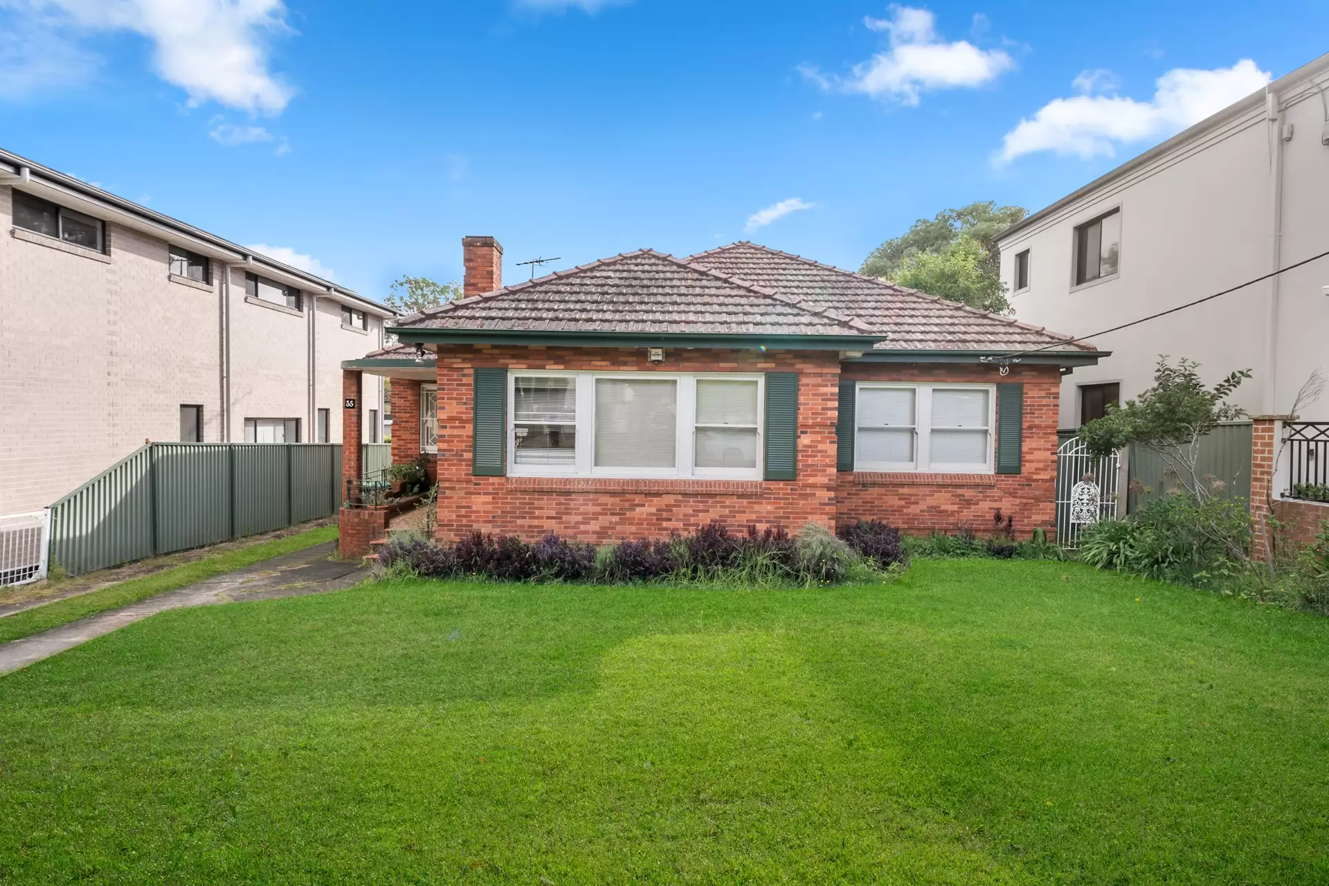 35 Wilson Street, Strathfield Sold by Richard Matthews Real Estate - image 2