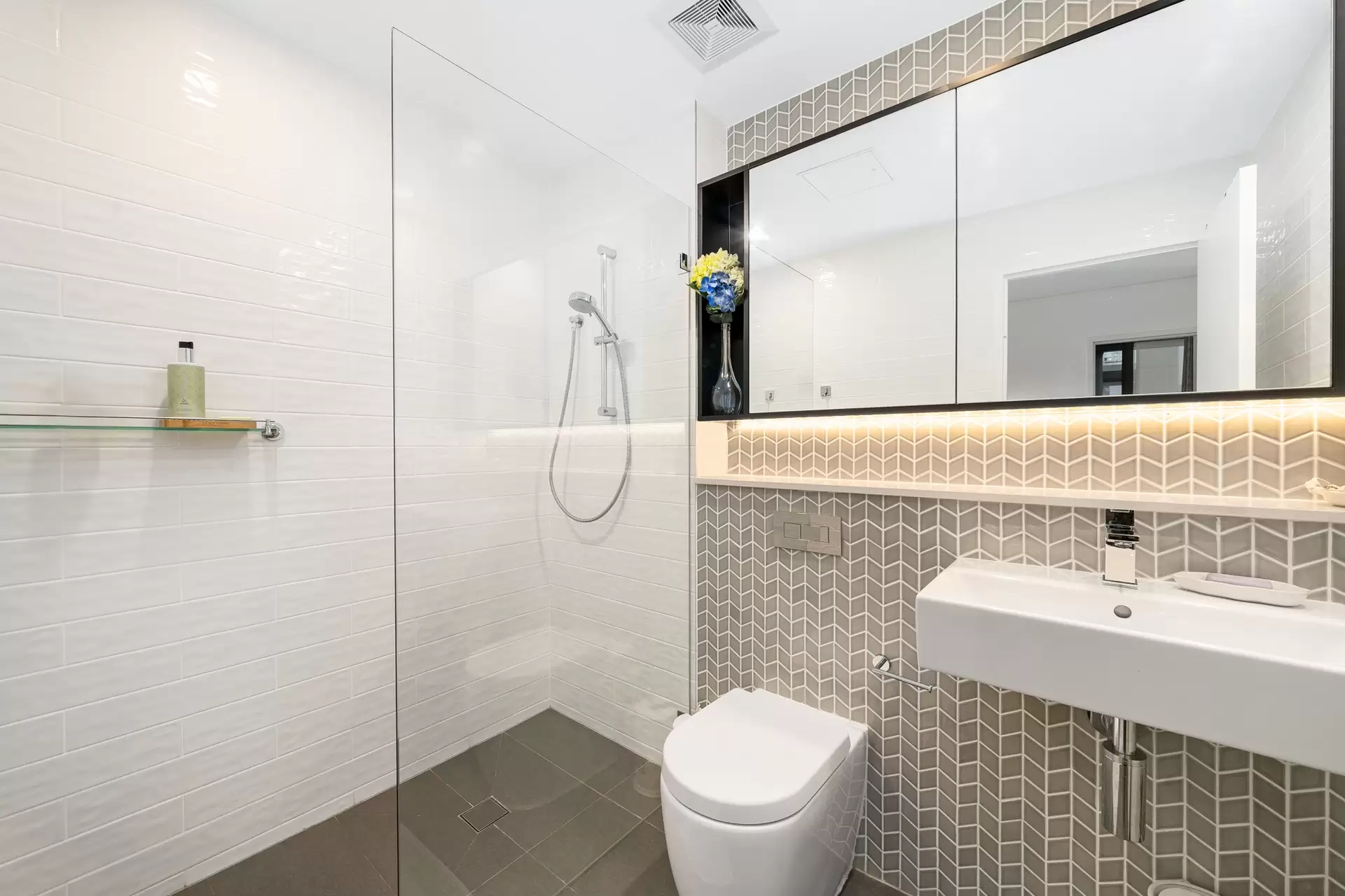 305/2 Northcote Street, Mortlake Sold by Richard Matthews Real Estate - image 5
