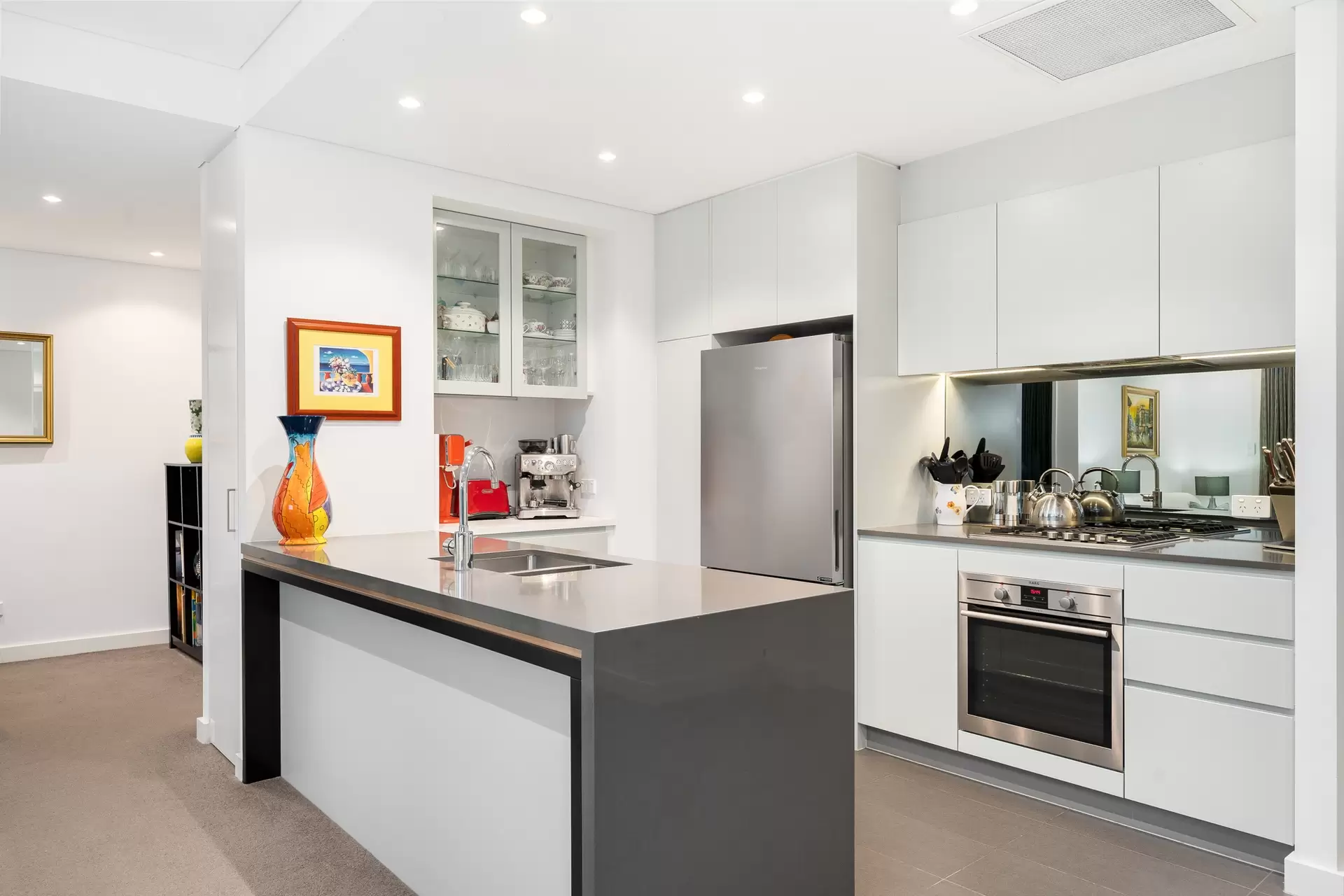 305/2 Northcote Street, Mortlake Sold by Richard Matthews Real Estate - image 2