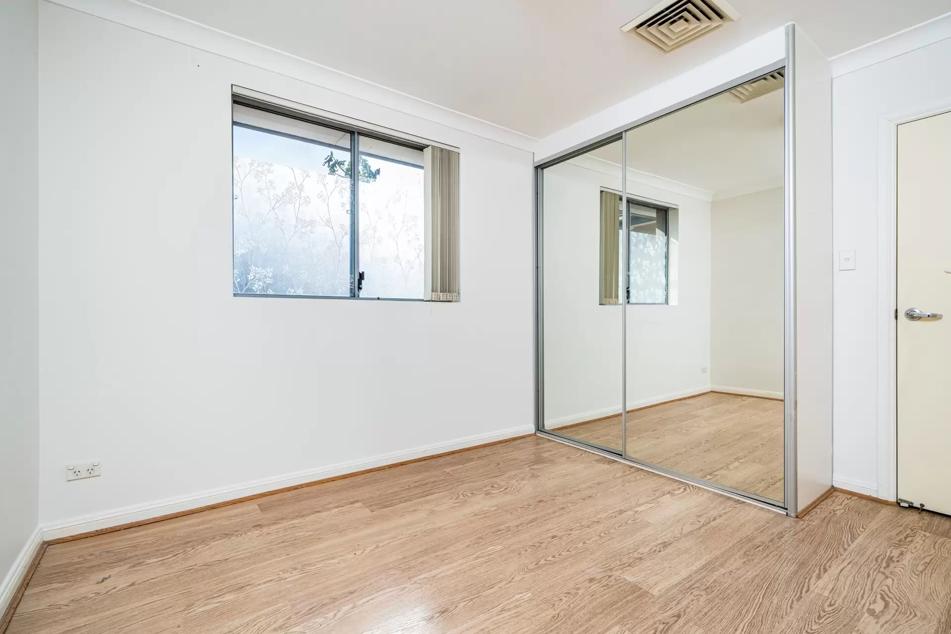 2/14 Beronga Street, North Strathfield Leased by Richard Matthews Real Estate - image 4