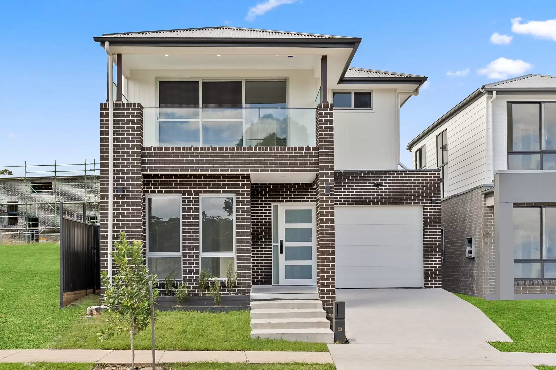 18 Swiss Drive, Oakville Sold by Richard Matthews Real Estate - image 1