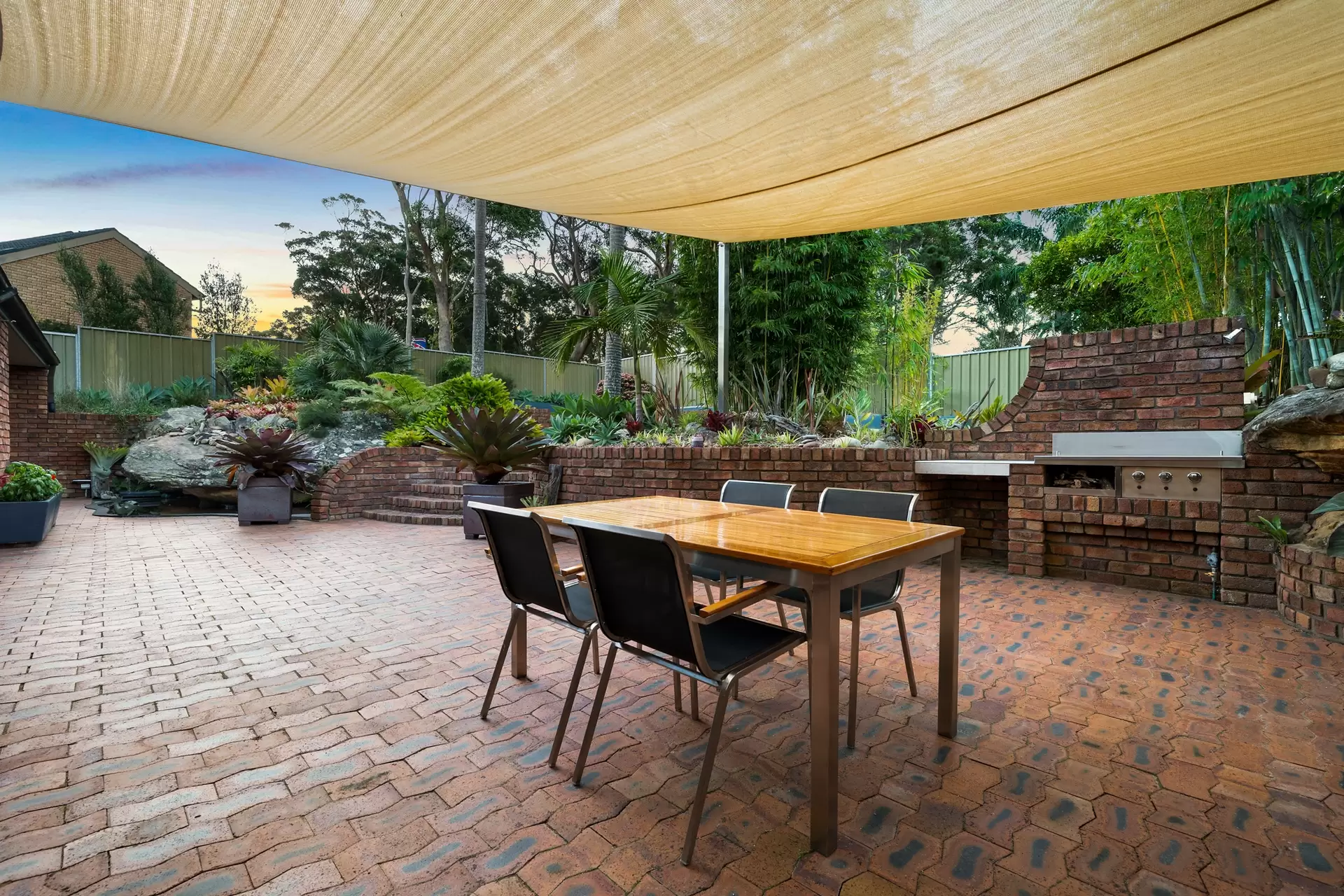 21 Redman Avenue, Illawong Sold by Richard Matthews Real Estate - image 10