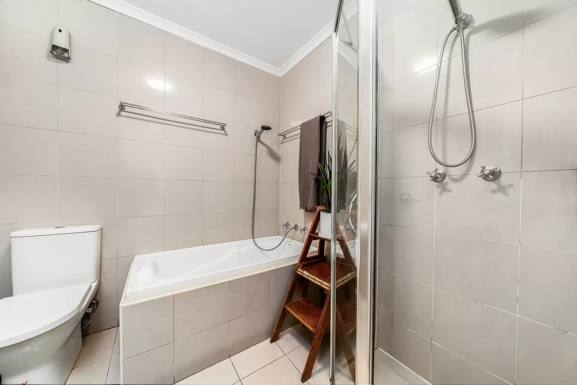 12/3-7 Grosvenor Street, Croydon Sold by Richard Matthews Real Estate - image 5