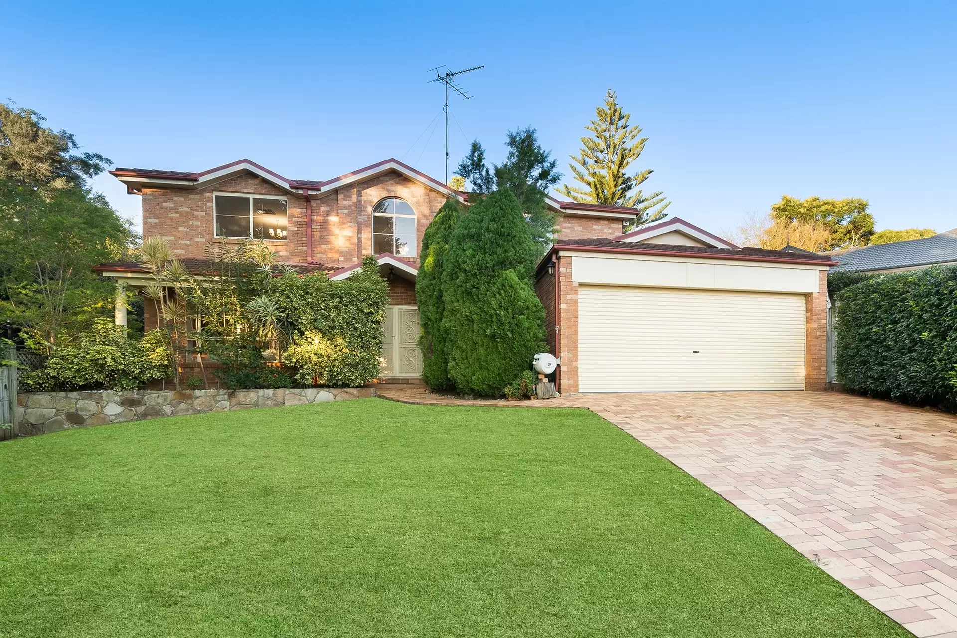 3 Kingussie Avenue, Castle Hill Sold by Richard Matthews Real Estate - image 1