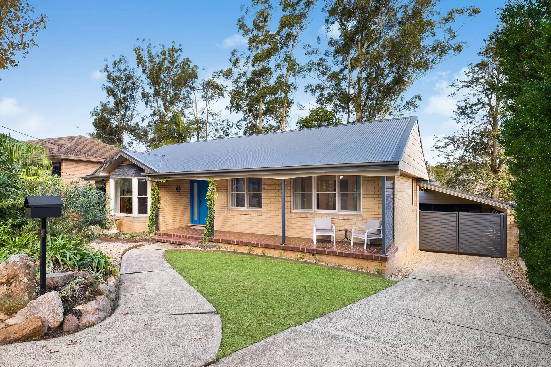 15 Brunette Drive, Castle Hill Sold by Richard Matthews Real Estate - image 1