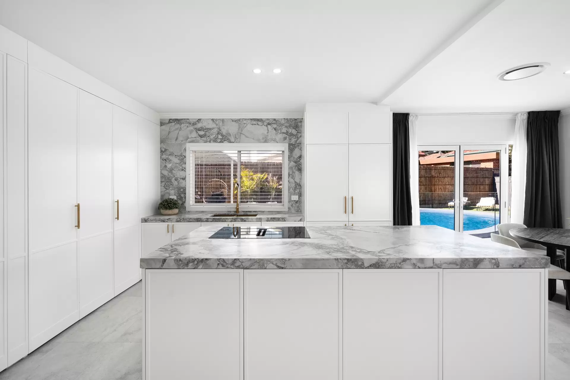 23 Roseanne Avenue, Roselands Sold by Richard Matthews Real Estate - image 3