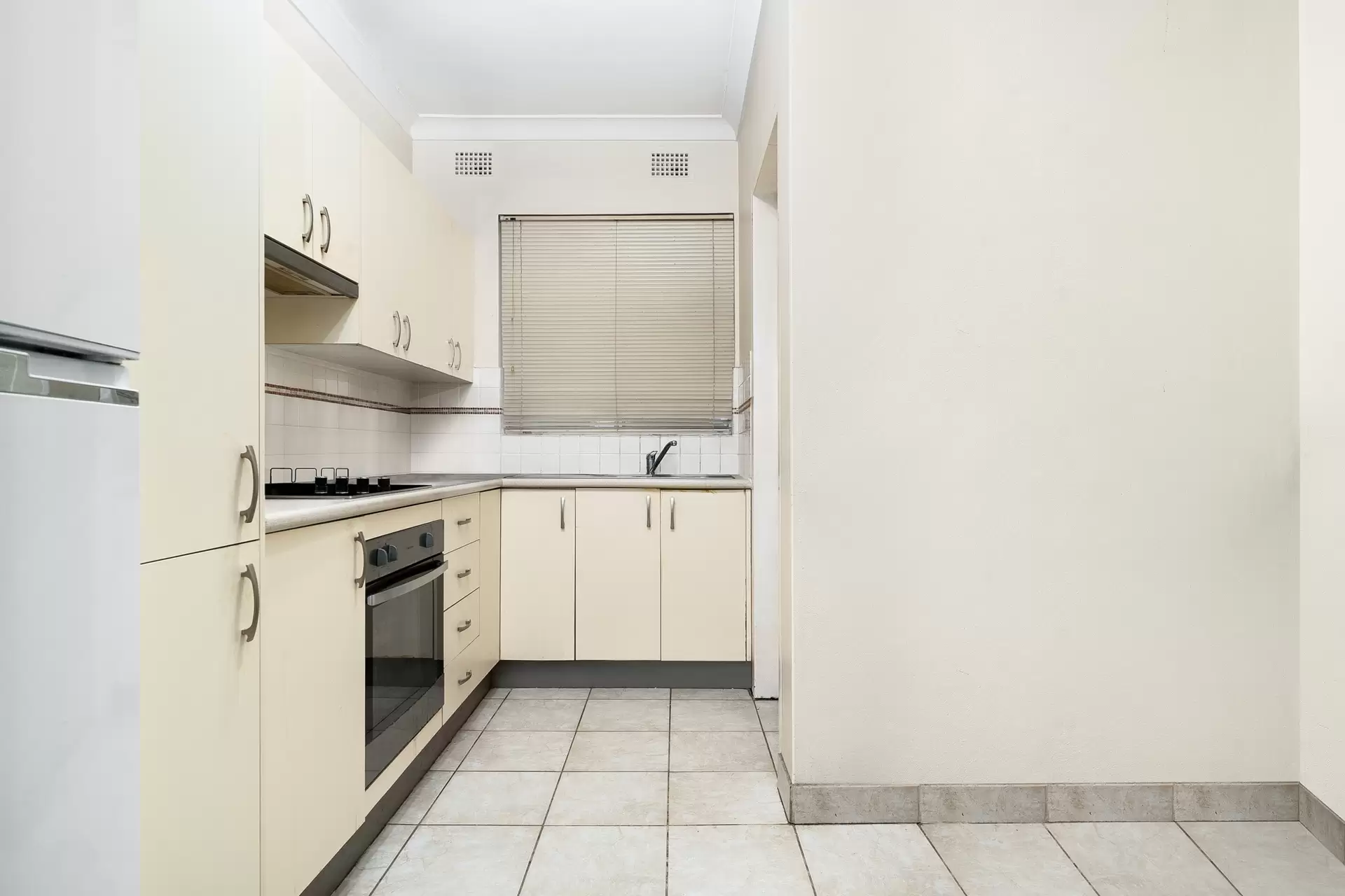 2/58 Shadforth Street, Wiley Park Sold by Richard Matthews Real Estate - image 3