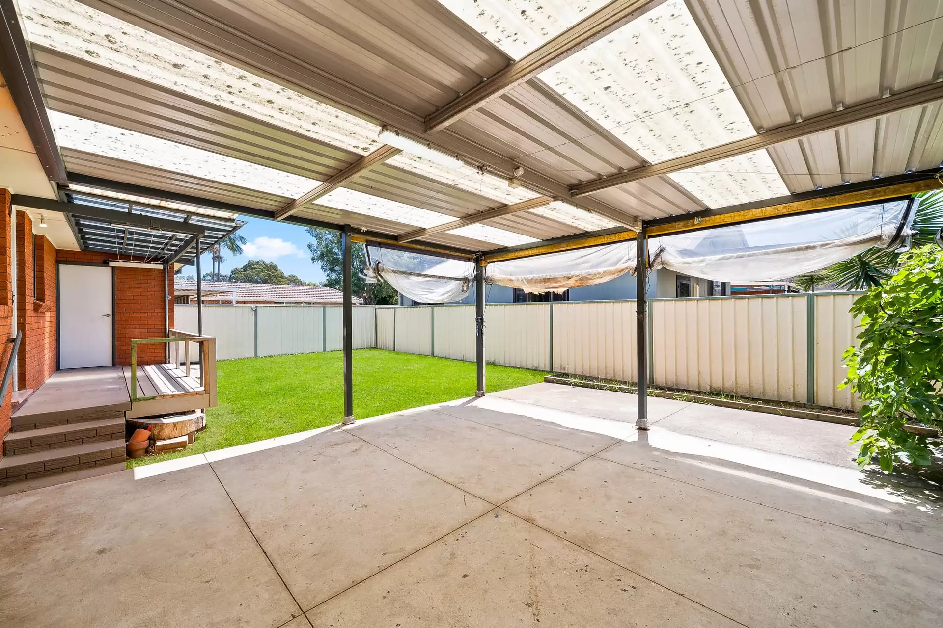 16 Rabaul Road, Georges Hall Sold by Richard Matthews Real Estate - image 9