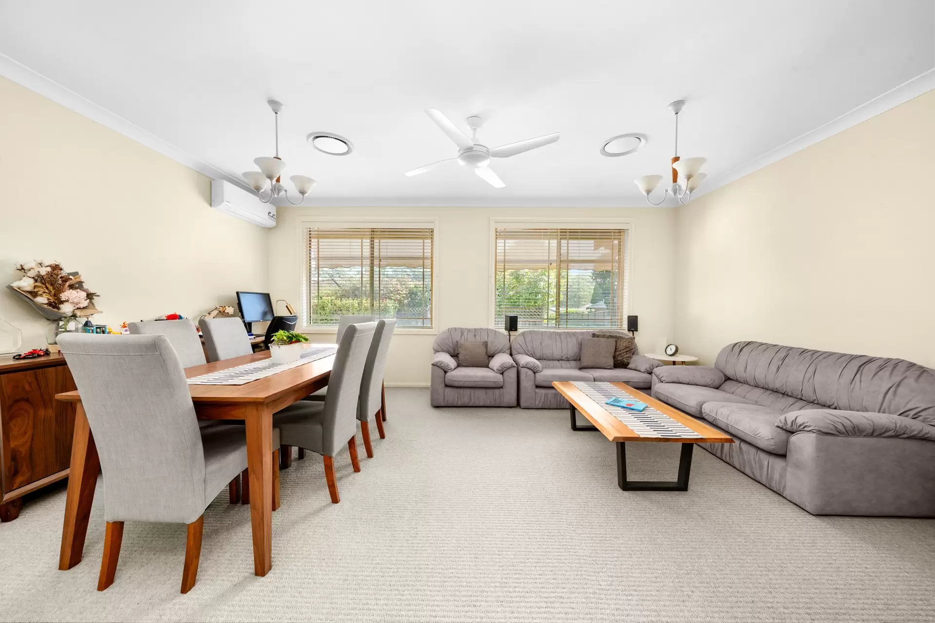 22 Longworth Crescent, Castle Hill Sold by Richard Matthews Real Estate - image 3