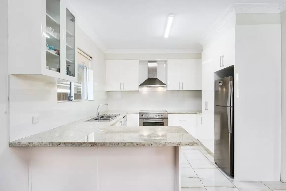 7 Brushwood Drive, Alfords Point Sold by Richard Matthews Real Estate - image 4