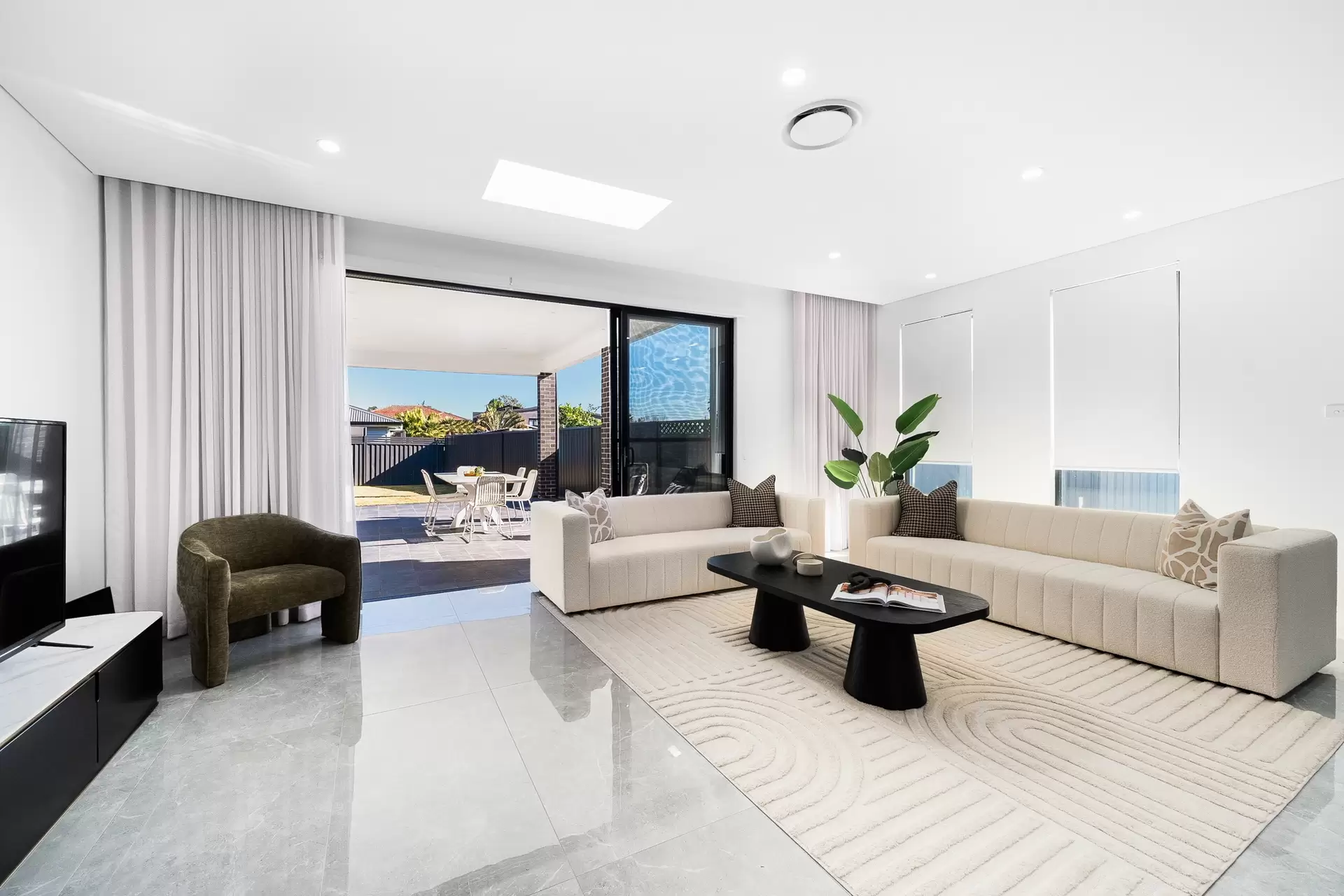 36a Kawana Street, Bass Hill Sold by Richard Matthews Real Estate - image 1
