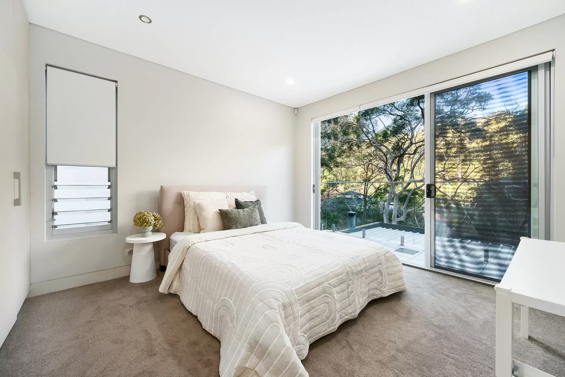 33 Old Ferry Road, Illawong Sold by Richard Matthews Real Estate - image 12