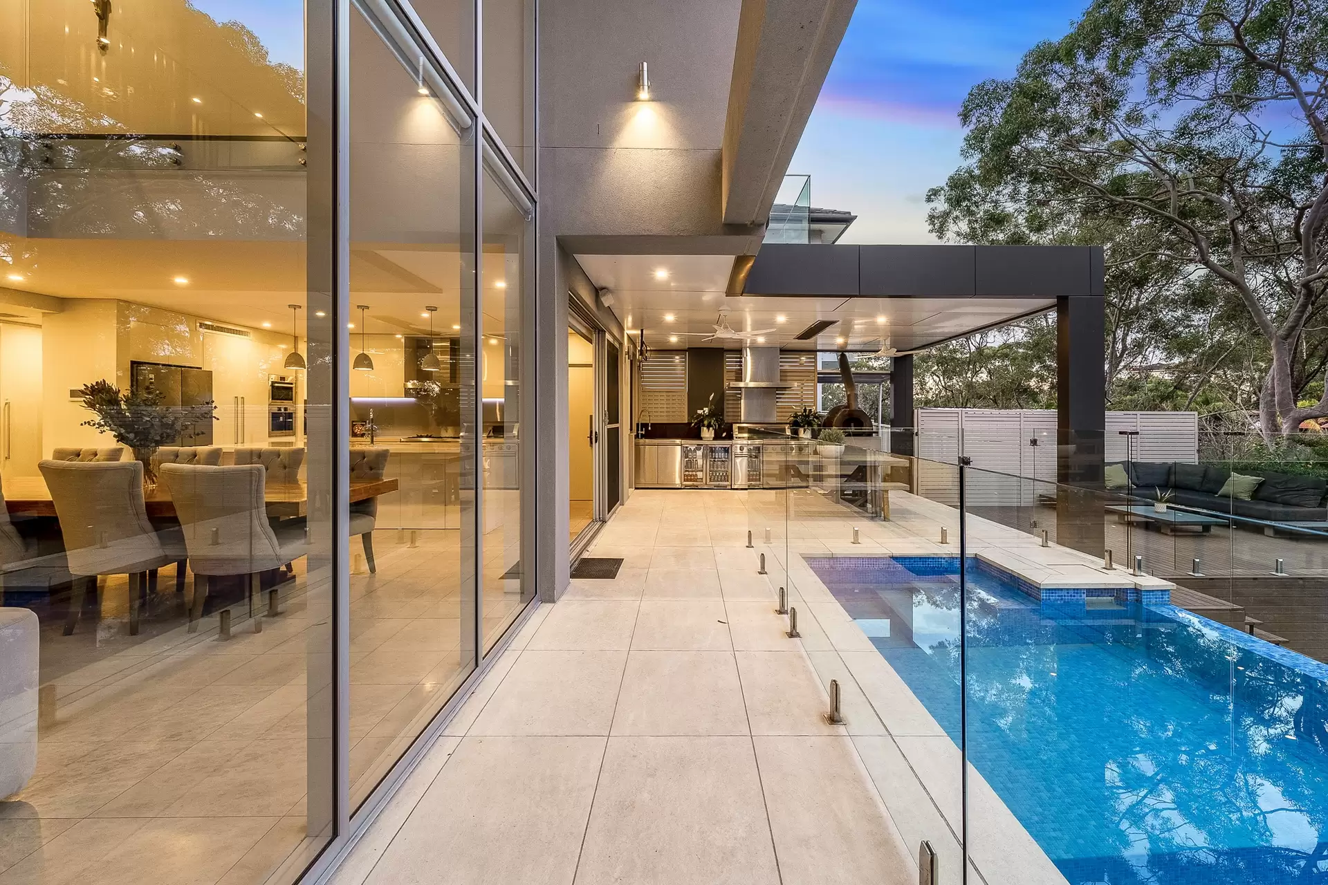 33 Old Ferry Road, Illawong Sold by Richard Matthews Real Estate - image 17