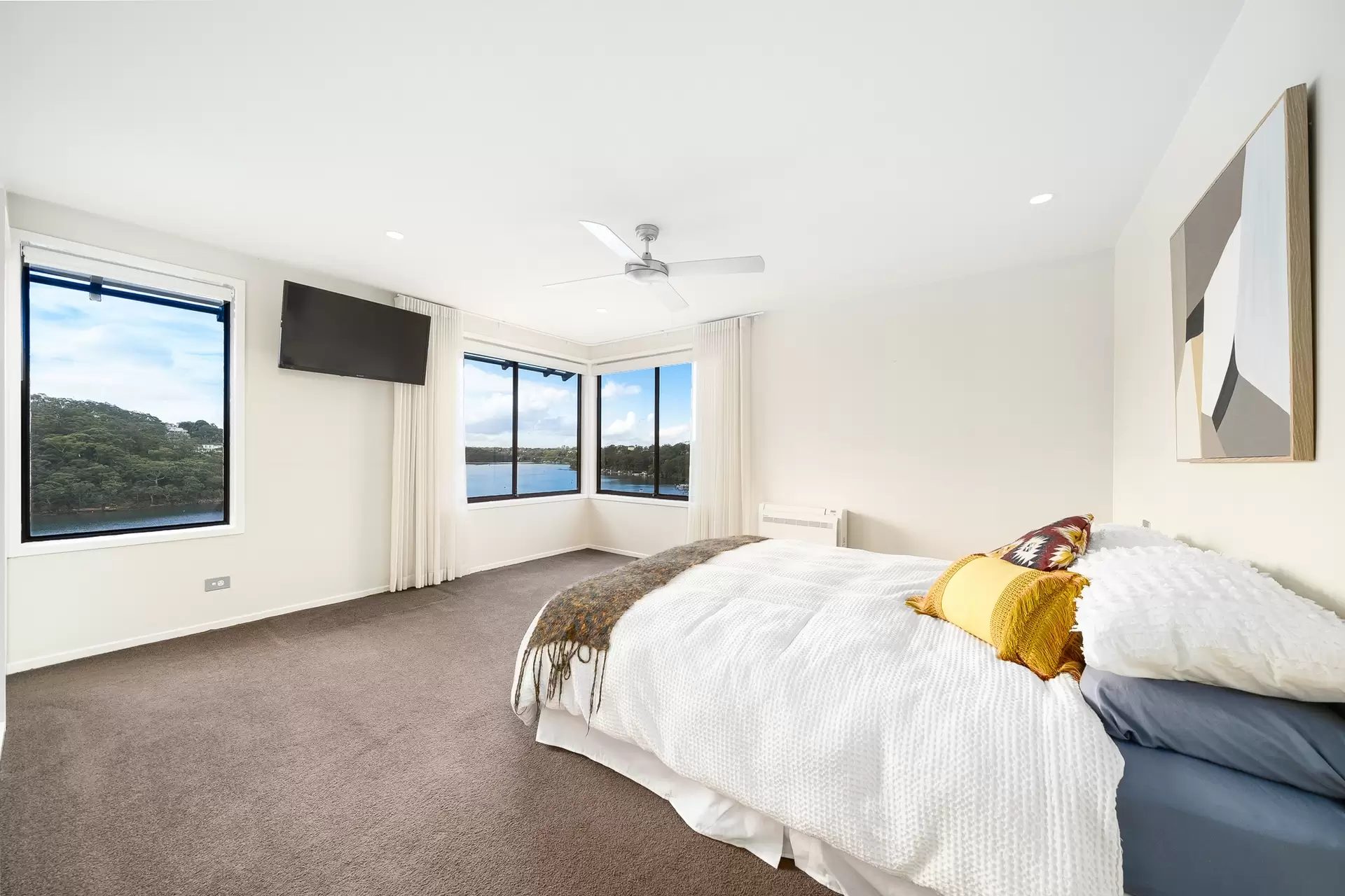 205 Fowler Road, Illawong Sold by Richard Matthews Real Estate - image 2
