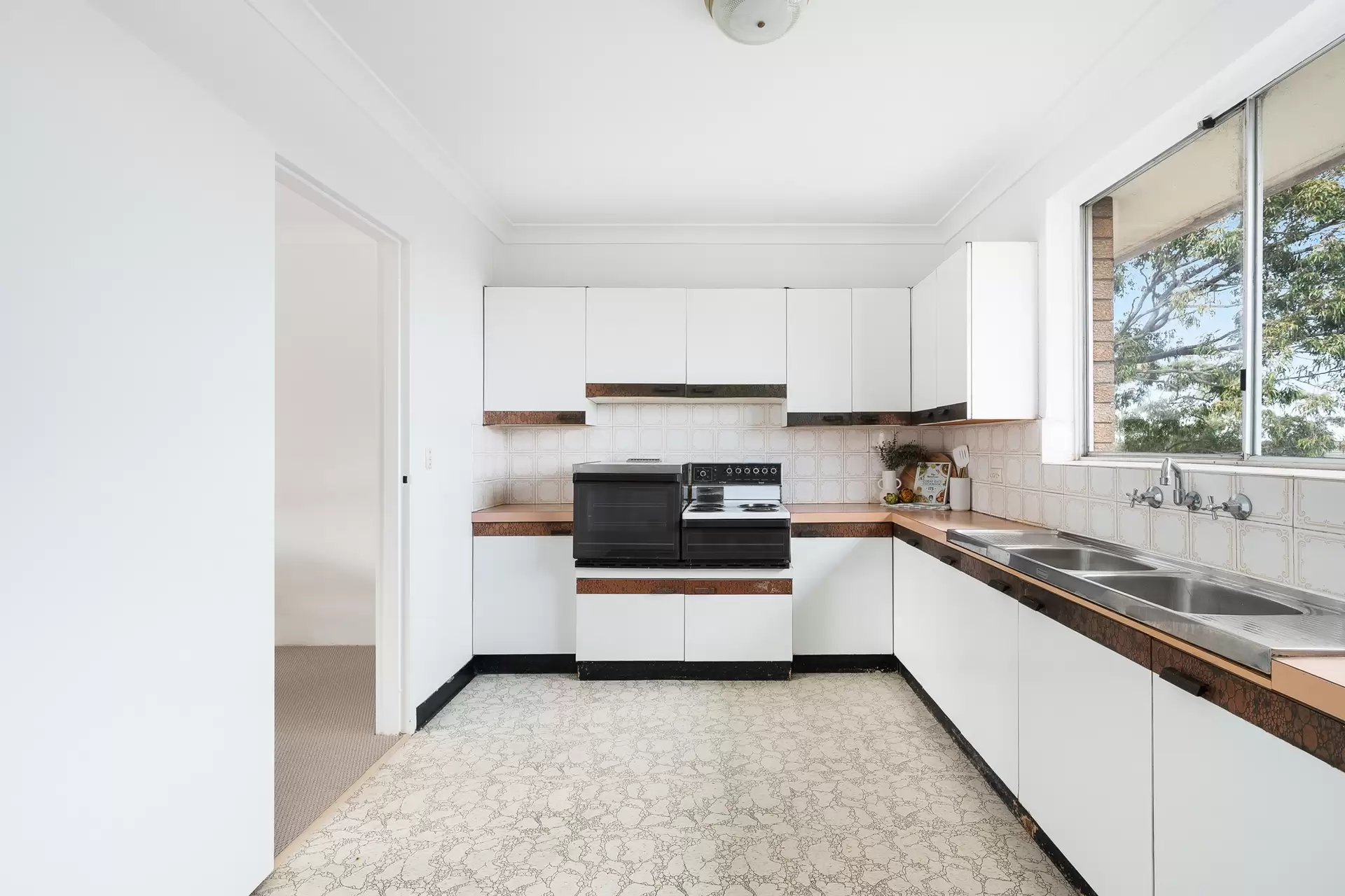 23/524-528 New Canterbury Road, Dulwich Hill Sold by Richard Matthews Real Estate - image 2