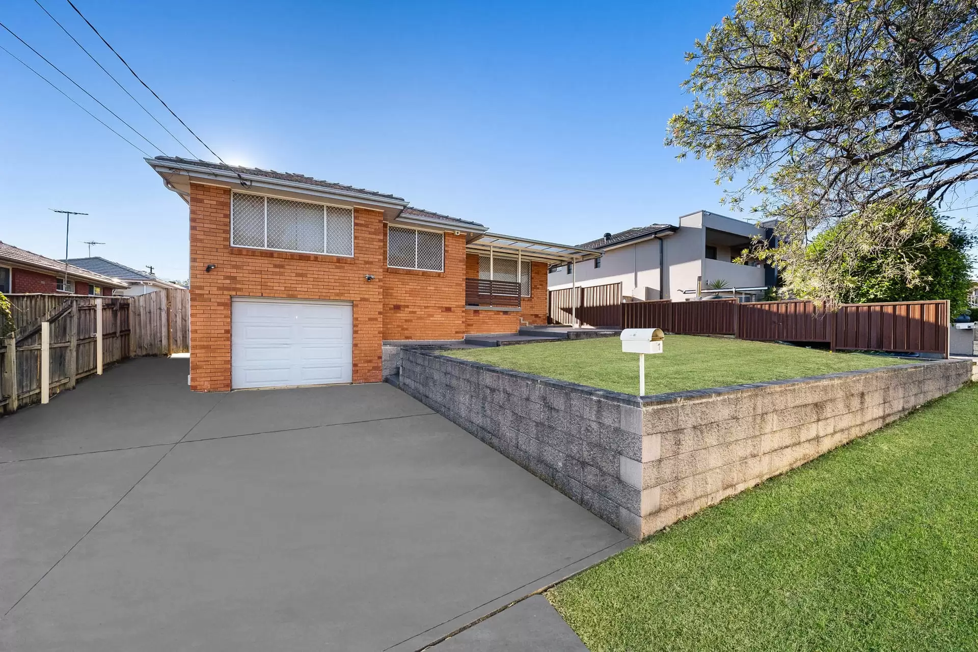 51 Jacaranda Drive, Georges Hall Sold by Richard Matthews Real Estate - image 8