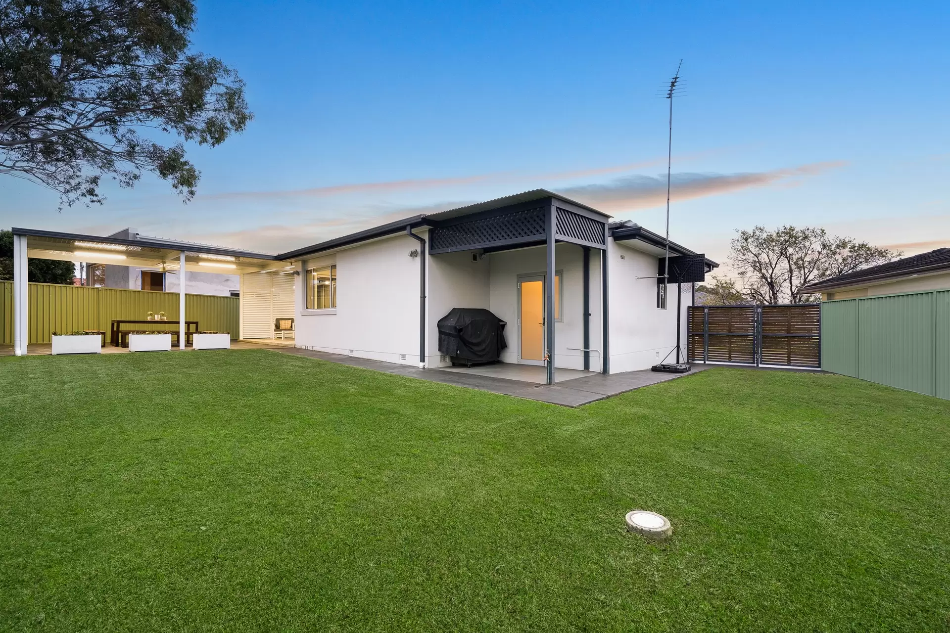 21 Lurnea Avenue, Georges Hall Sold by Richard Matthews Real Estate - image 9