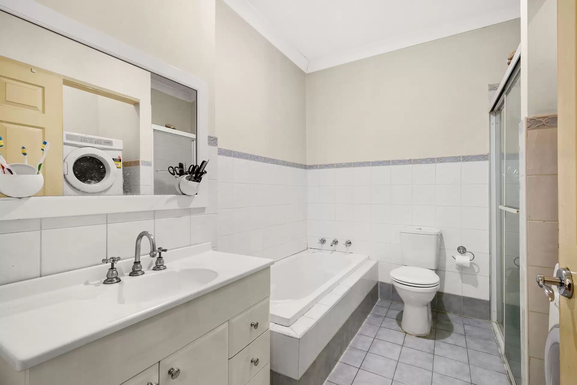 5/15 Veron Street, Wentworthville Leased by Richard Matthews Real Estate - image 5
