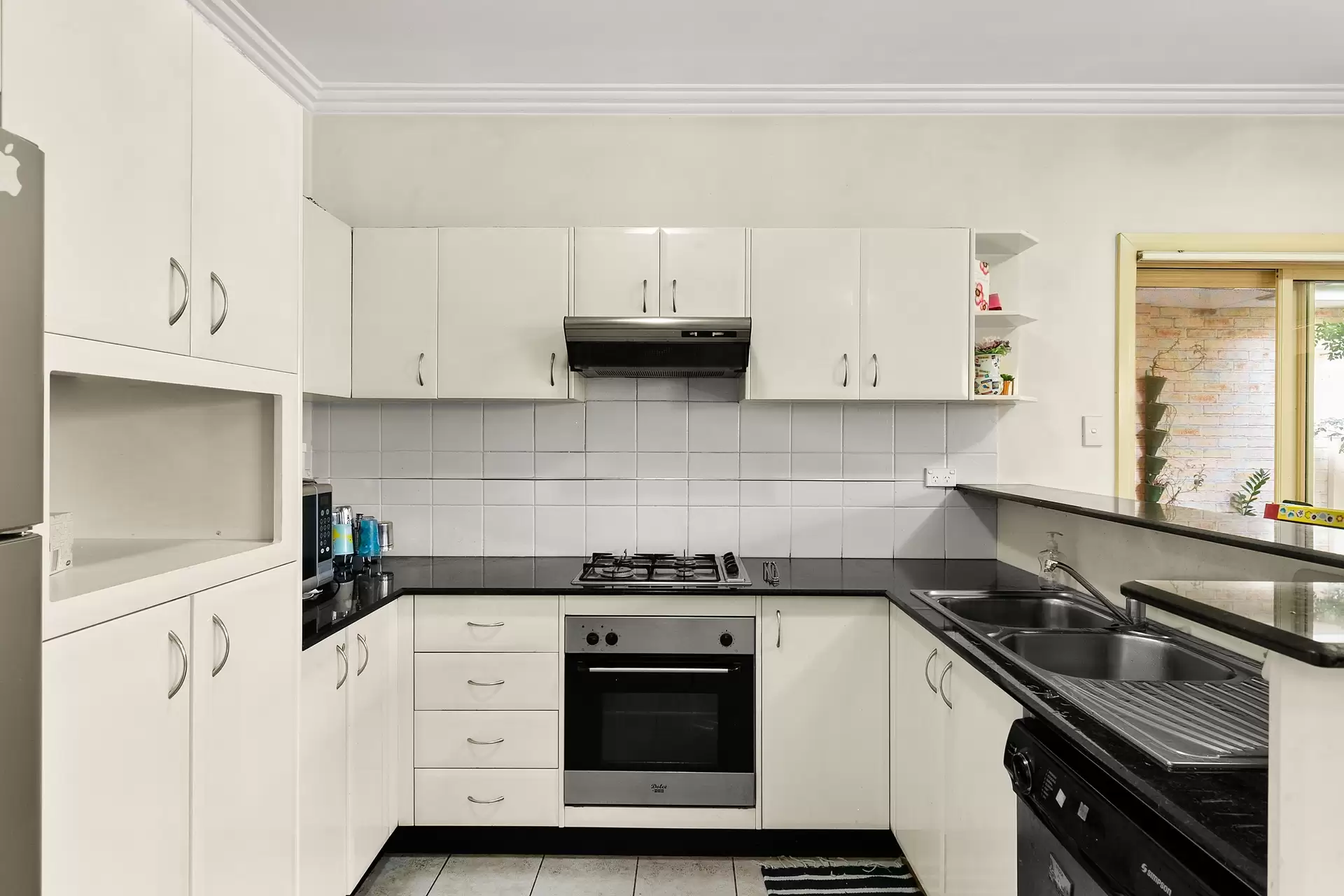 5/15 Veron Street, Wentworthville Leased by Richard Matthews Real Estate - image 3