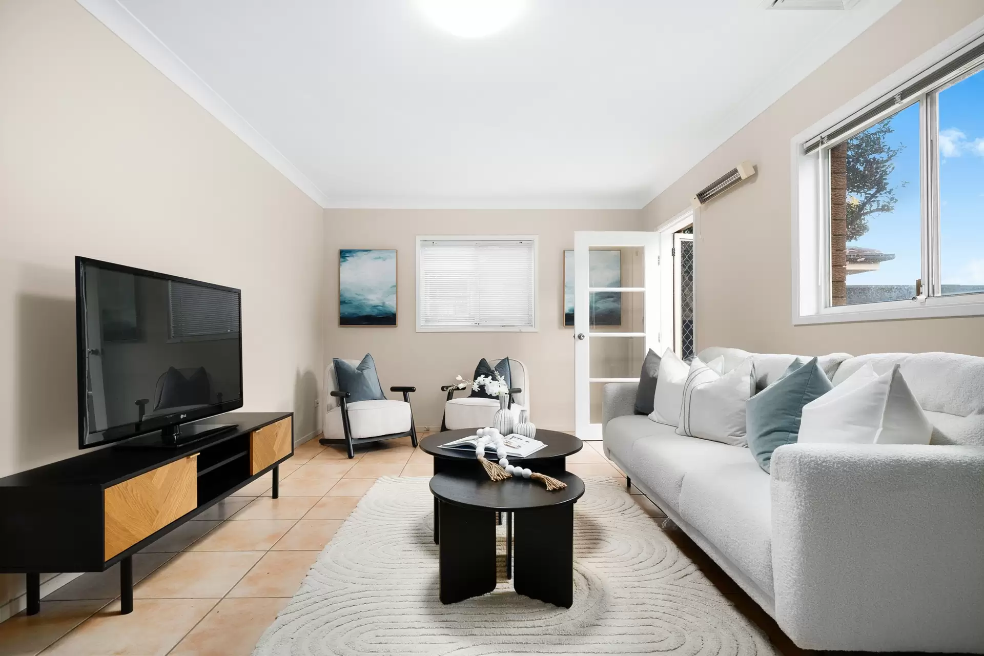 16 Rutland Avenue, Baulkham Hills Leased by Richard Matthews Real Estate - image 2