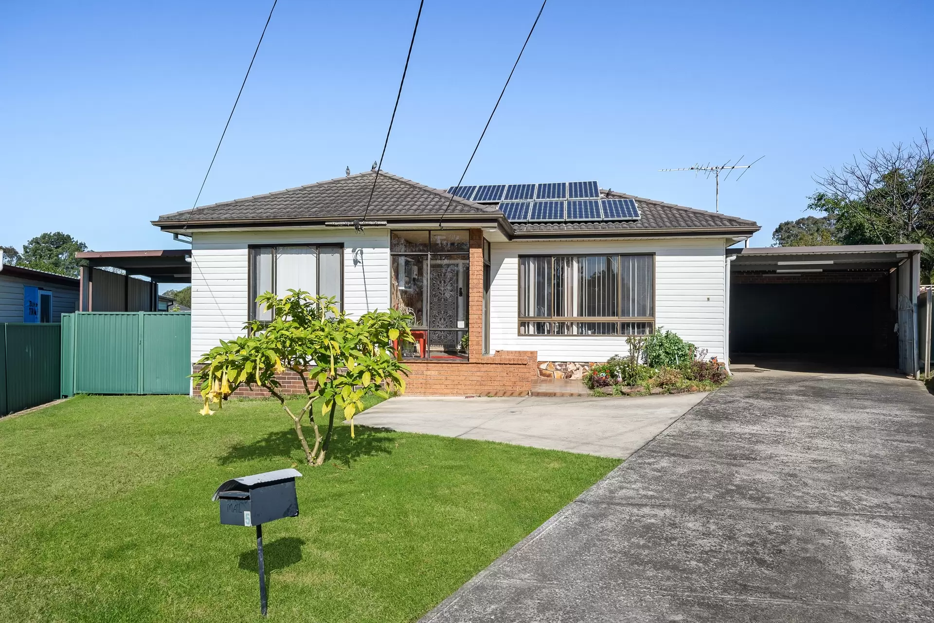 5 Daphne Place, Blacktown Sold by Richard Matthews Real Estate - image 1