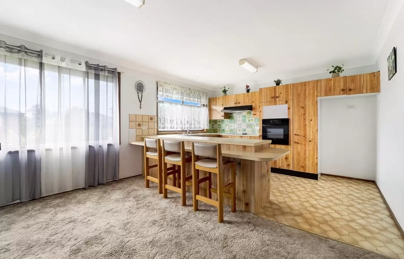 5 Balmoral Crescent, Georges Hall Leased by Richard Matthews Real Estate - image 5