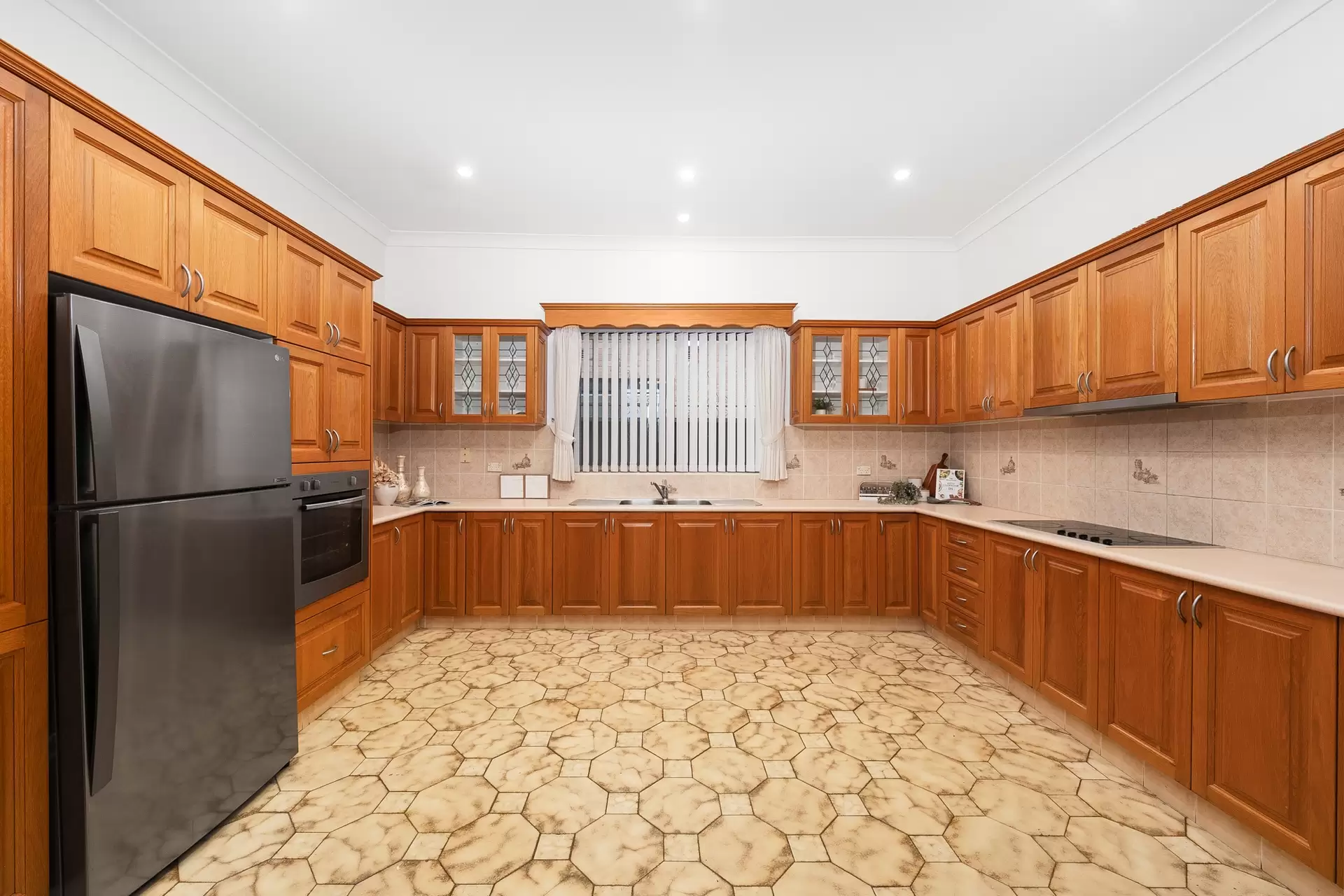 39 Cheltenham Road, Croydon Sold by Richard Matthews Real Estate - image 4