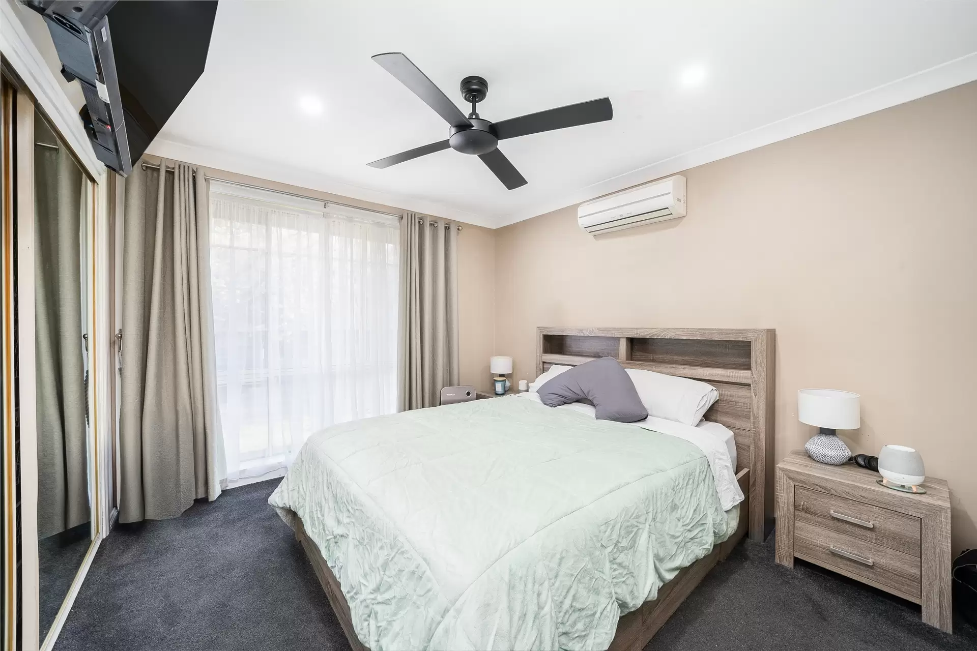 59 De Castella Drive, Blacktown Sold by Richard Matthews Real Estate - image 6