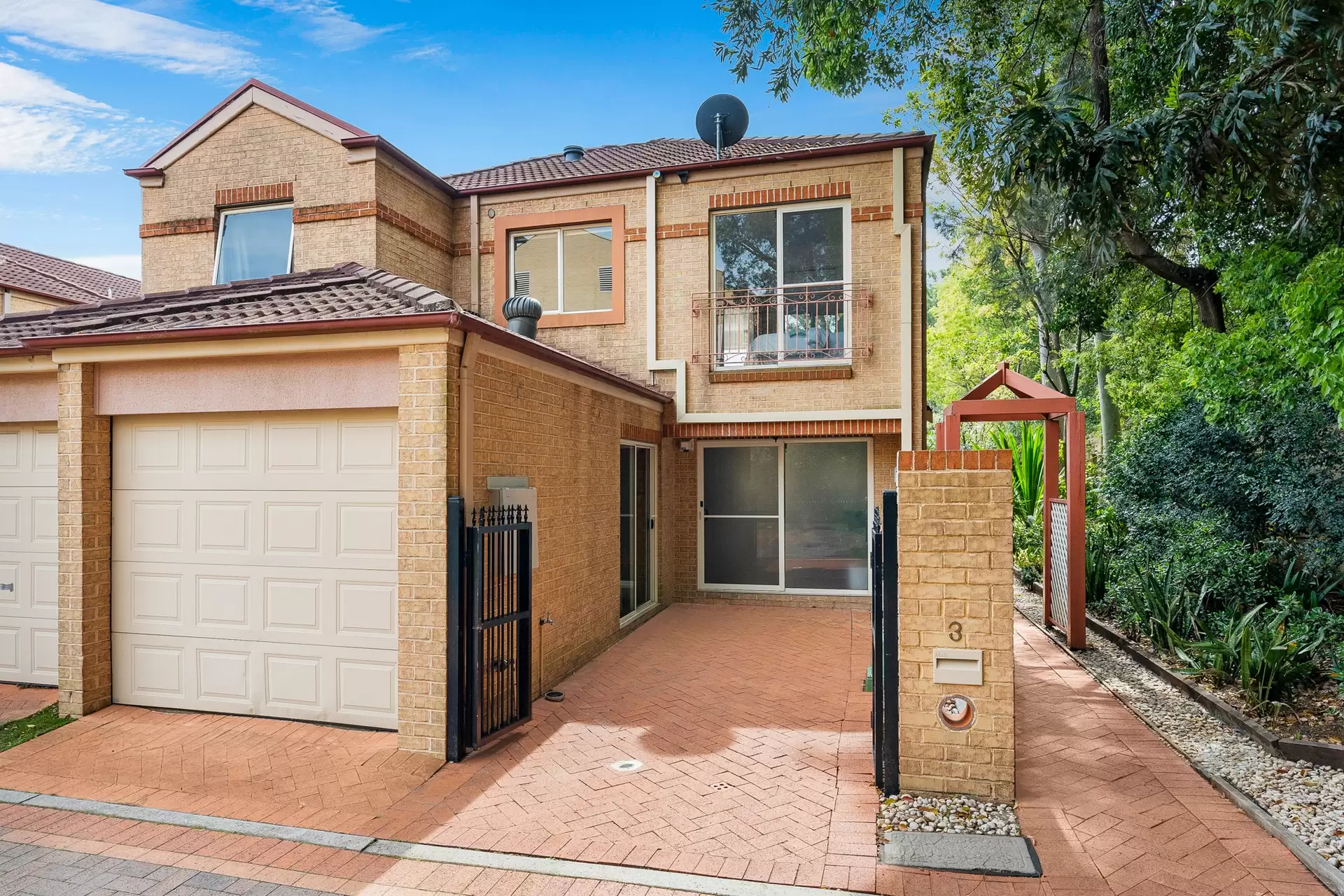 3 William Close, Liberty Grove Sold by Richard Matthews Real Estate - image 1