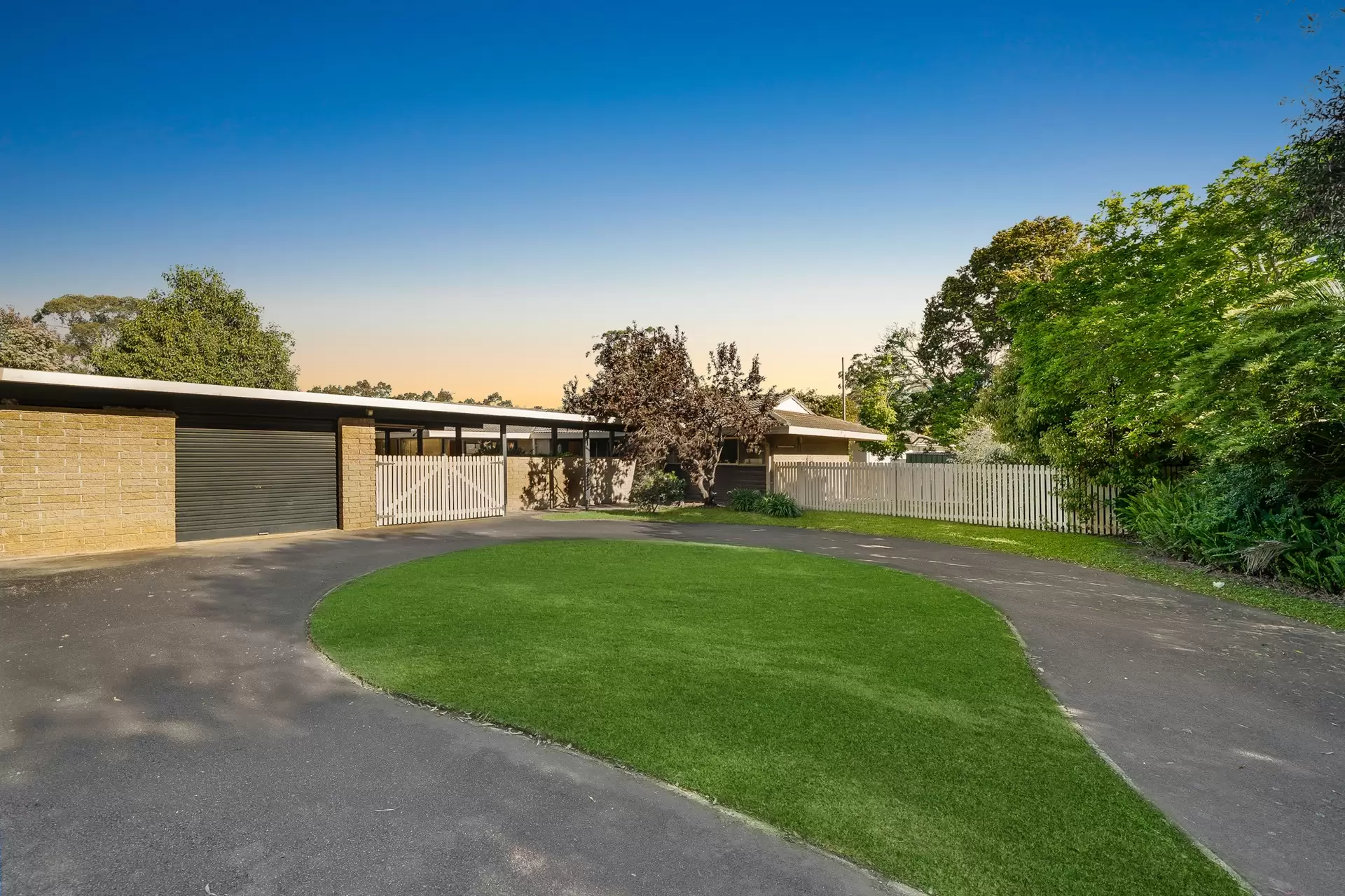 8 Tathra Place, Castle Hill Sold by Richard Matthews Real Estate - image 2