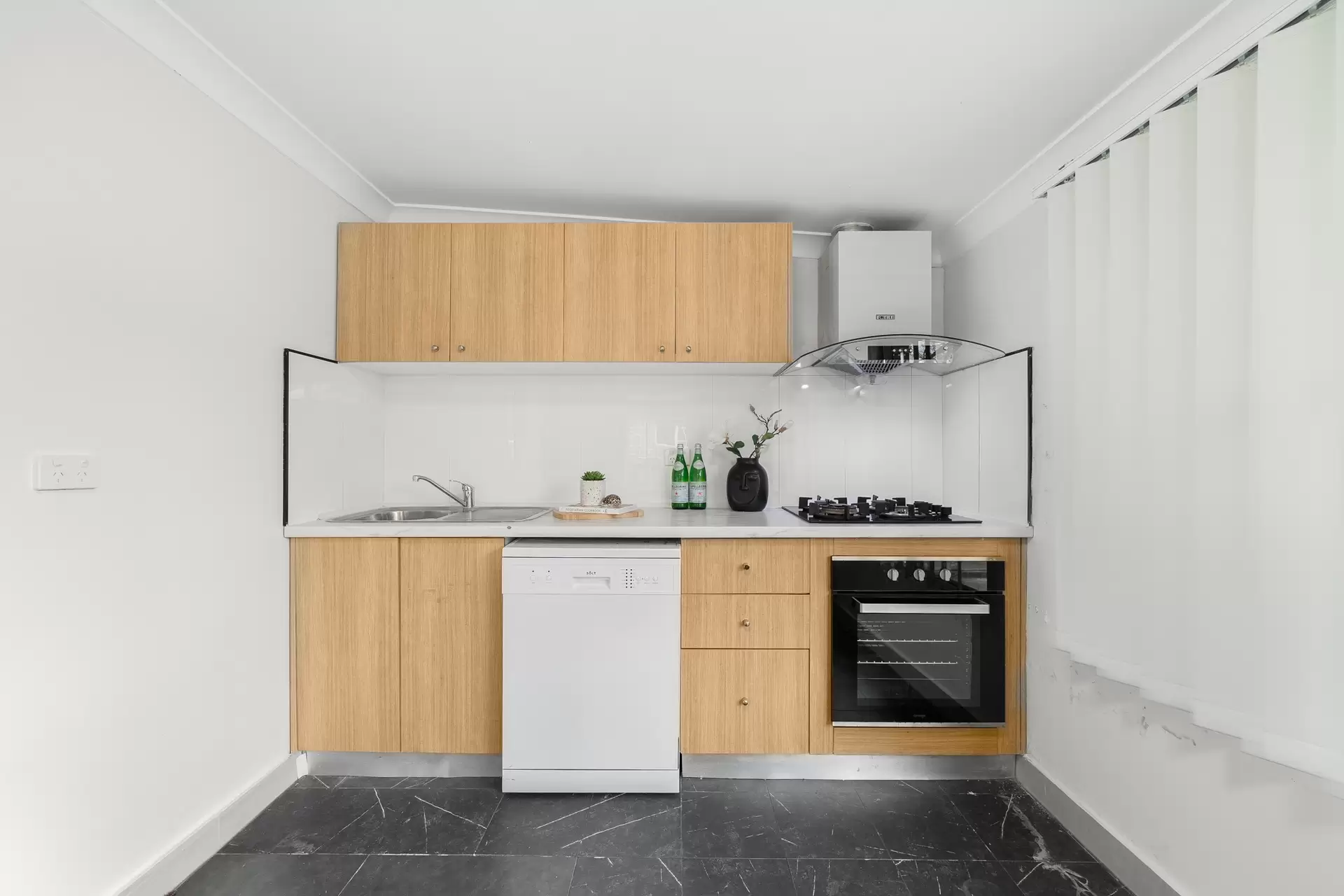 82 Underwood Road, Homebush Sold by Richard Matthews Real Estate - image 4