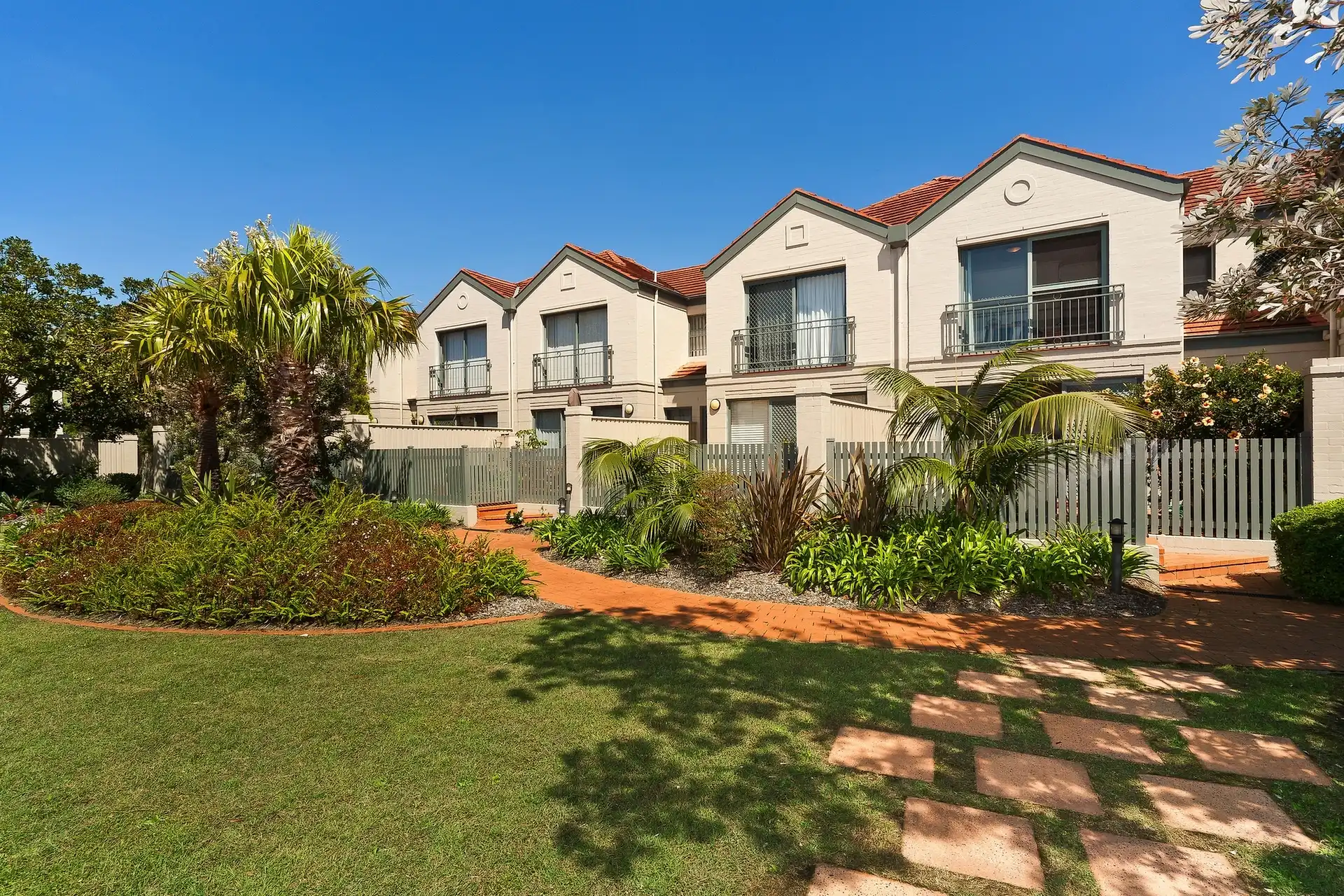 2/425  Malabar Road, Maroubra Sold by Richard Matthews Real Estate - image 1