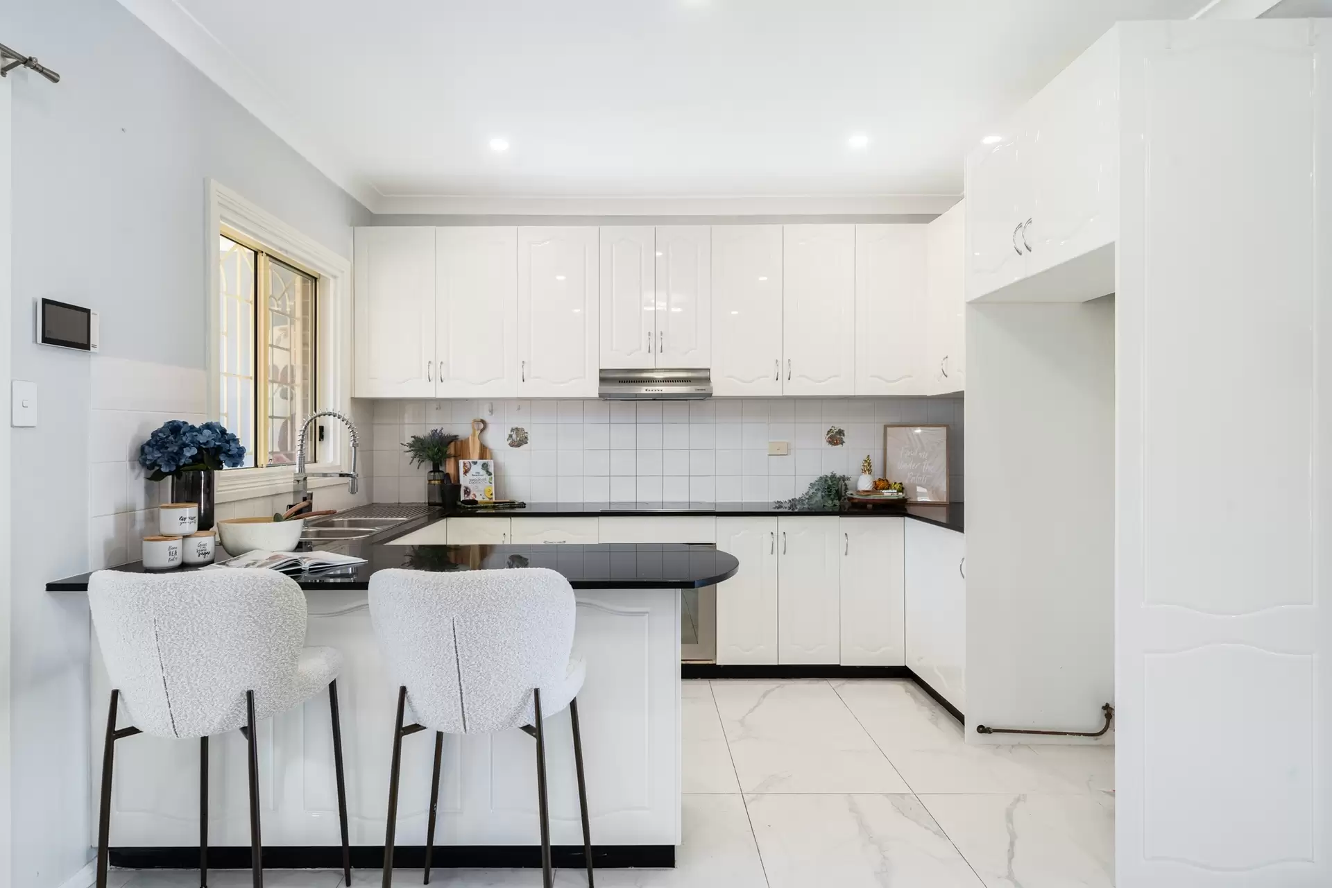 54 Railway Parade, Condell Park Sold by Richard Matthews Real Estate - image 4