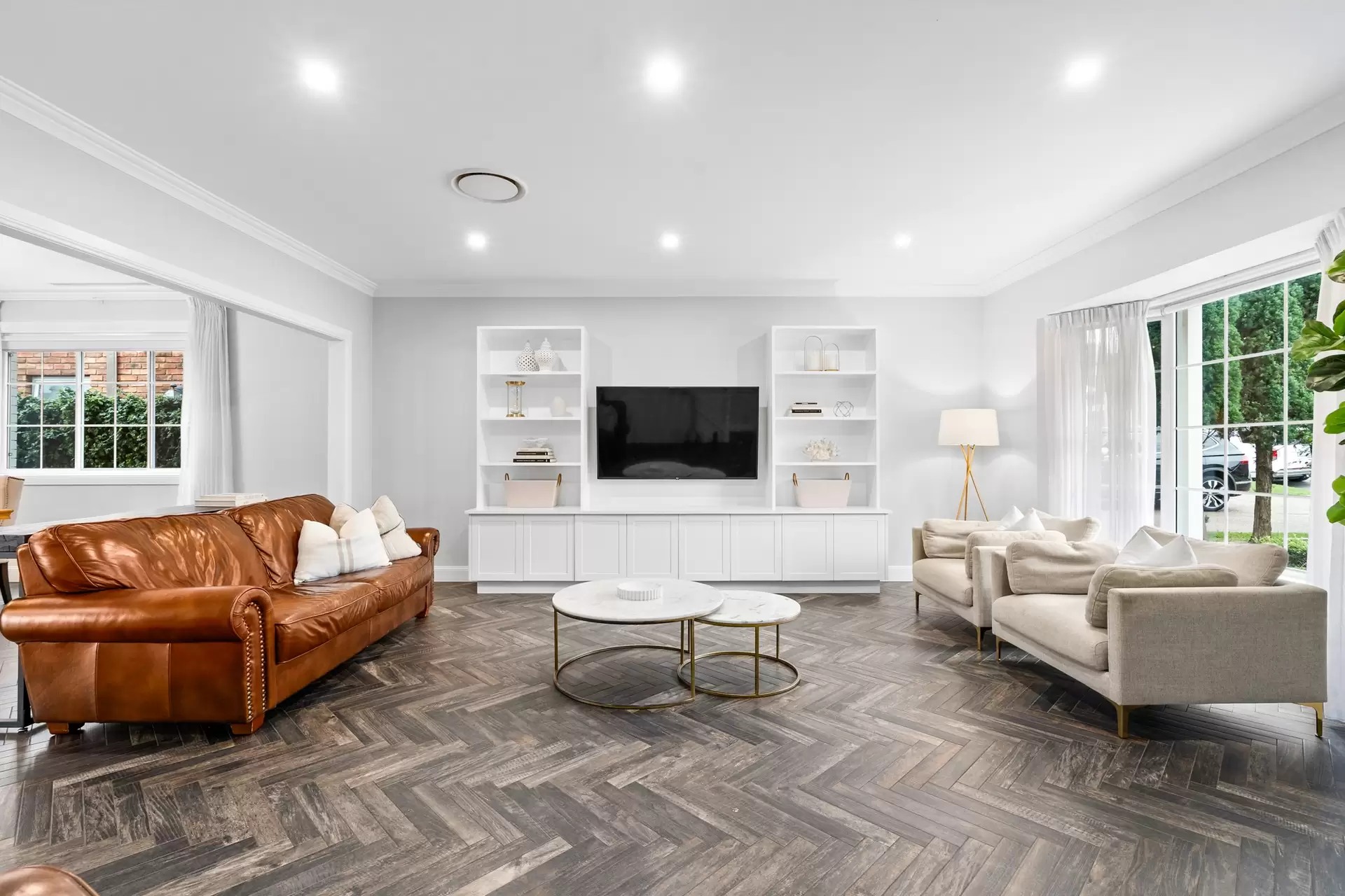 12 Balmoral Crescent, Georges Hall Sold by Richard Matthews Real Estate - image 3