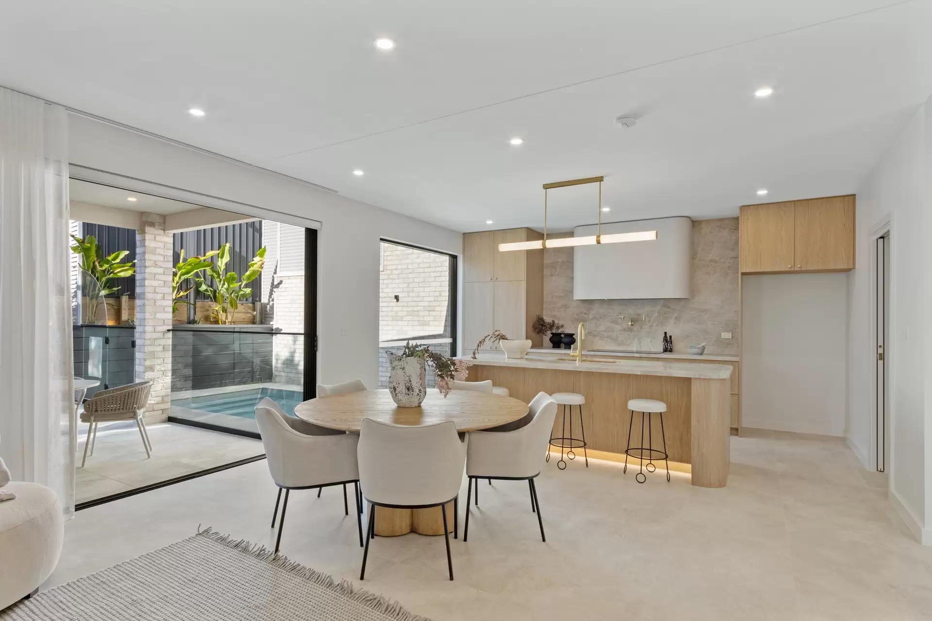 5B Allena Close, Georges Hall Sold by Richard Matthews Real Estate - image 9