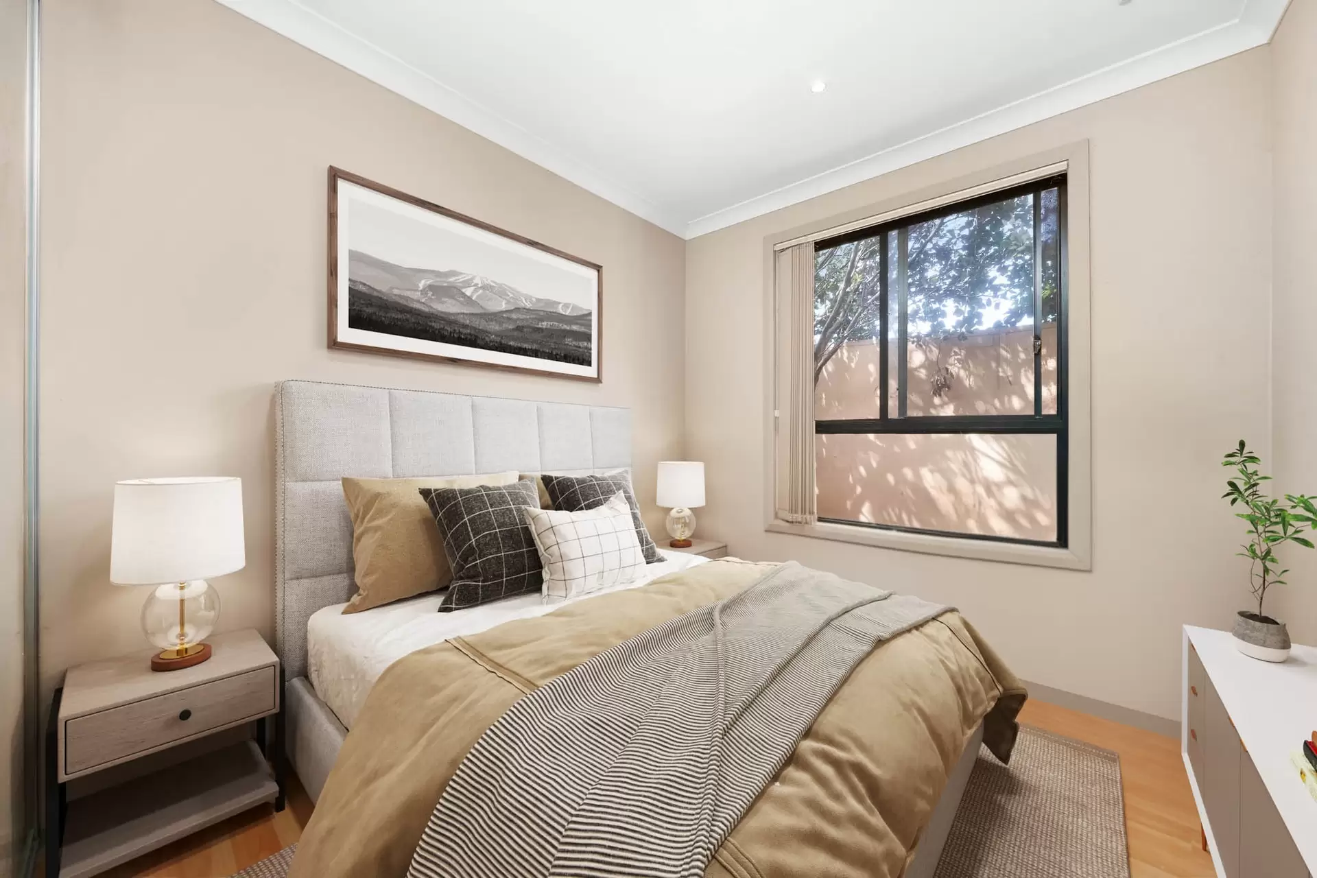 4/8 Haig Avenue, Georges Hall Sold by Richard Matthews Real Estate - image 3