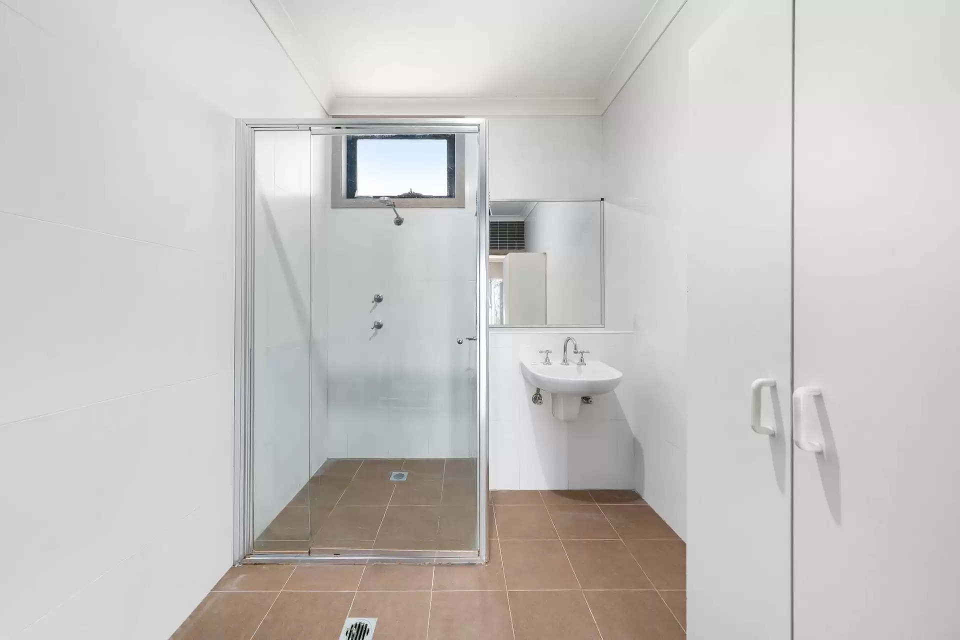 4/8 Haig Avenue, Georges Hall Sold by Richard Matthews Real Estate - image 6