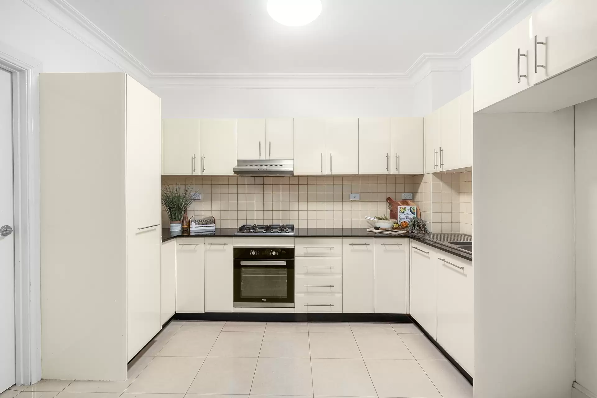 5/9-11 Grosvenor Street, Croydon Sold by Richard Matthews Real Estate - image 2
