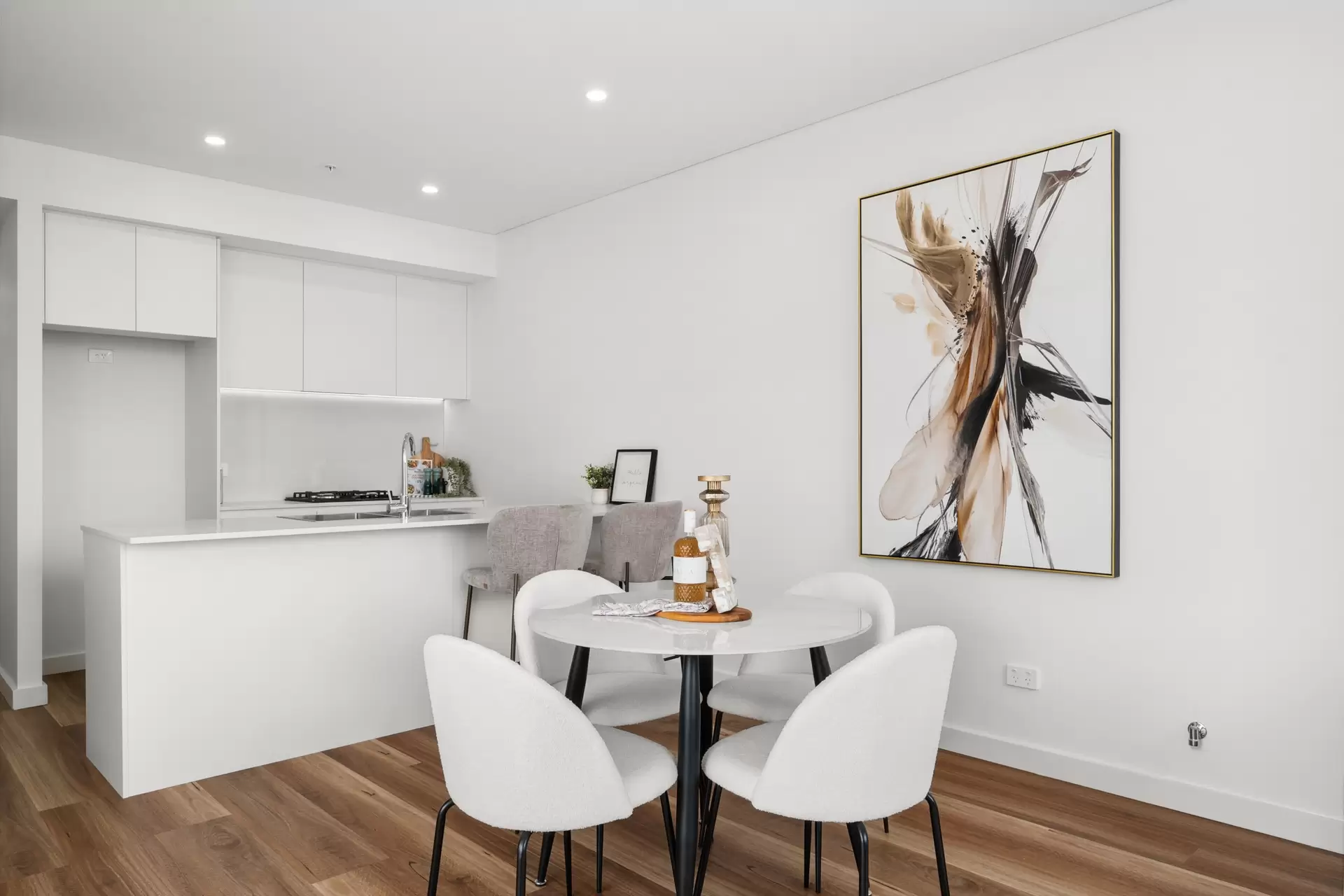 A305/10 Court Road, Fairfield Sold by Richard Matthews Real Estate - image 2