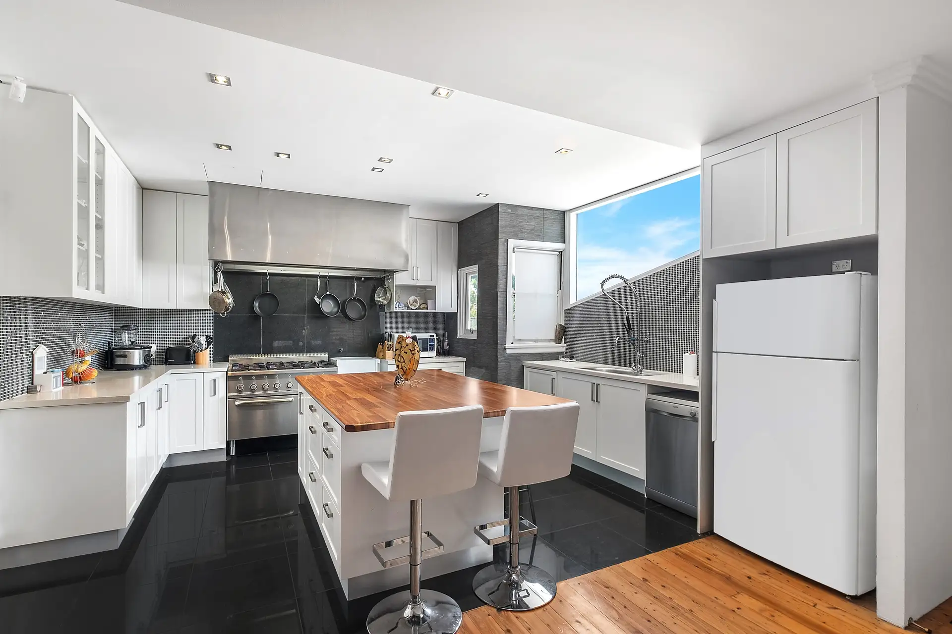 71 Burlington Road, Homebush Sold by Richard Matthews Real Estate - image 2