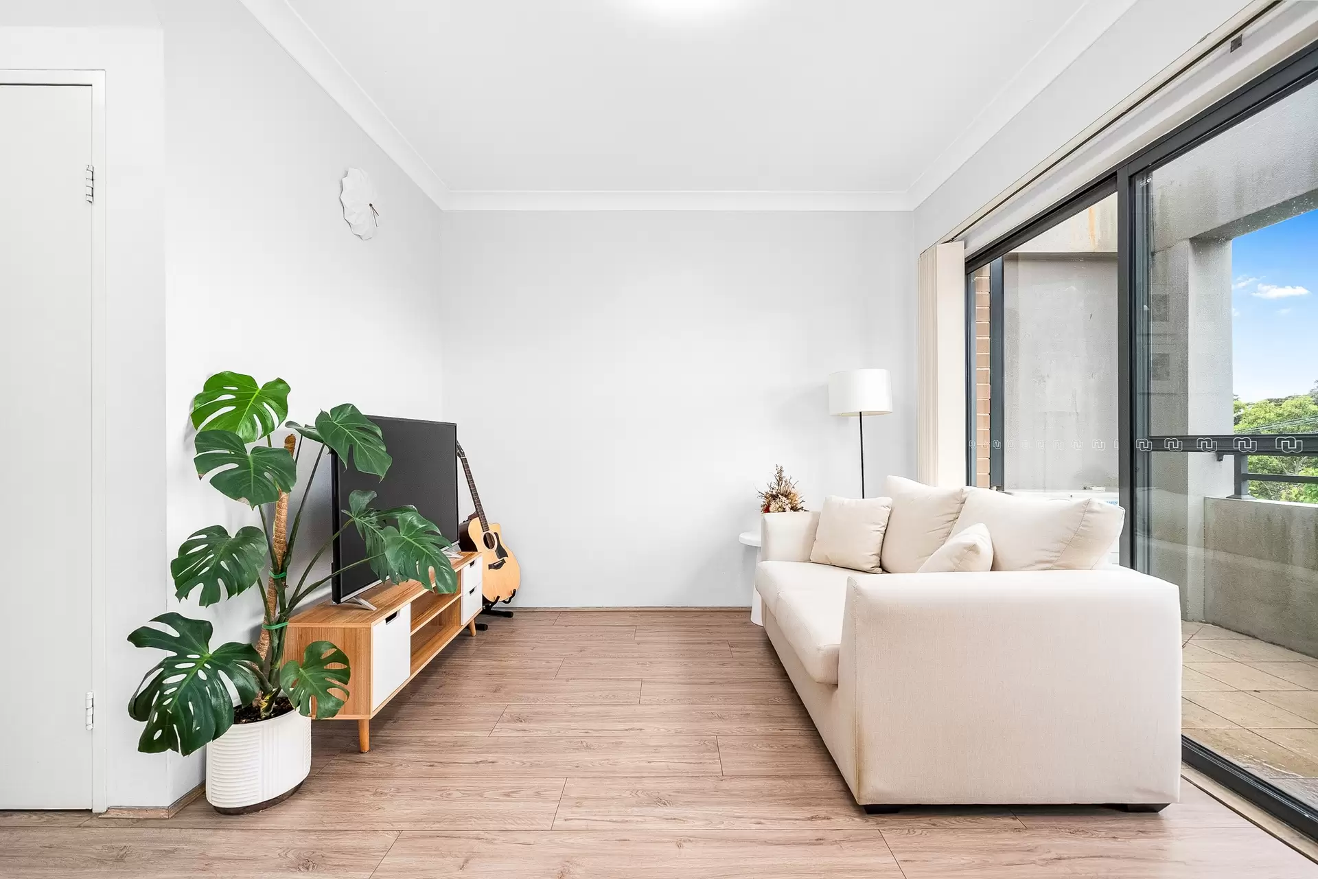 20/45 Eastbourne Road, Homebush West Sold by Richard Matthews Real Estate - image 2